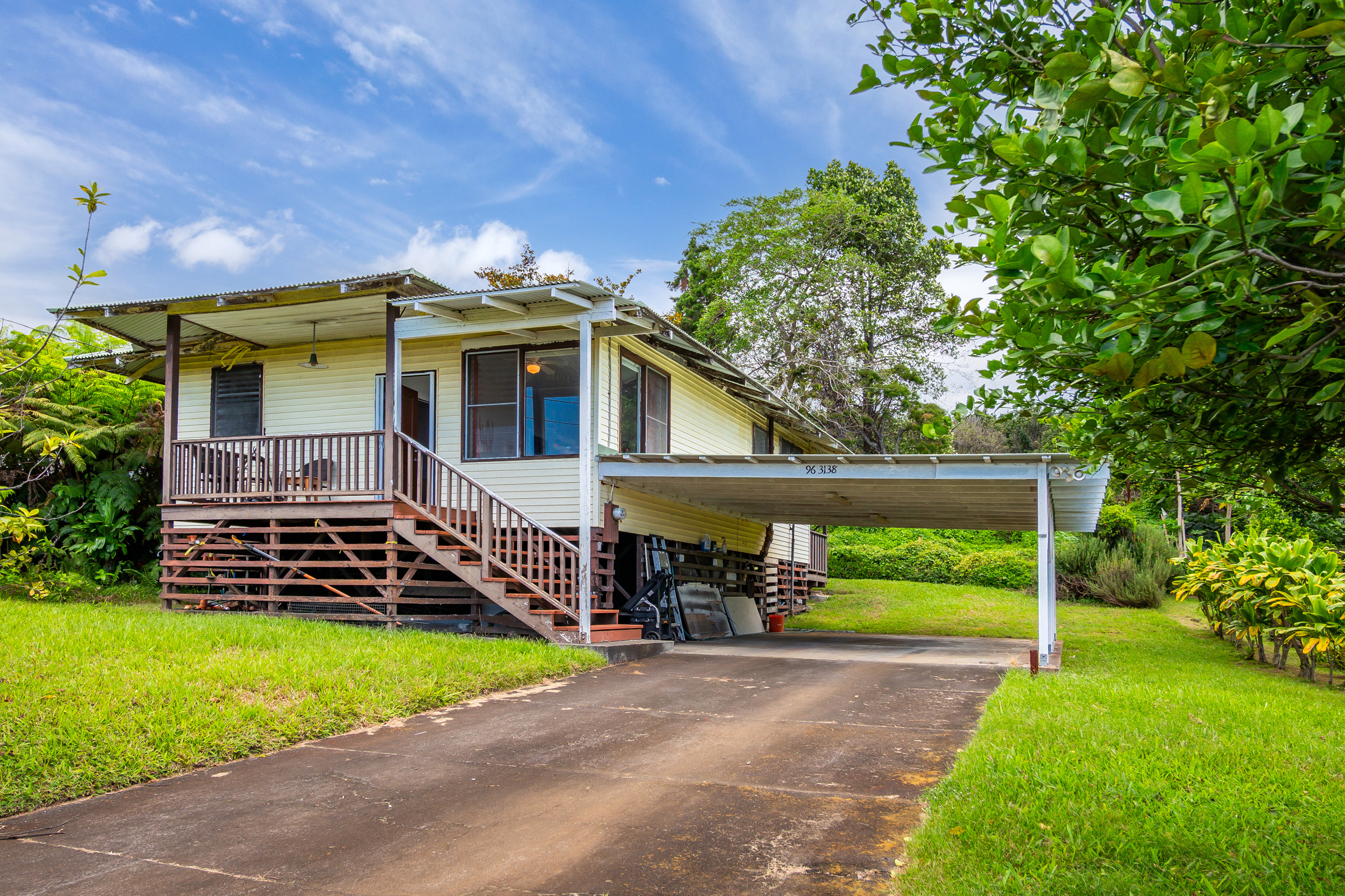 96-3138 Pakalana St, Pahala, HI 96777
