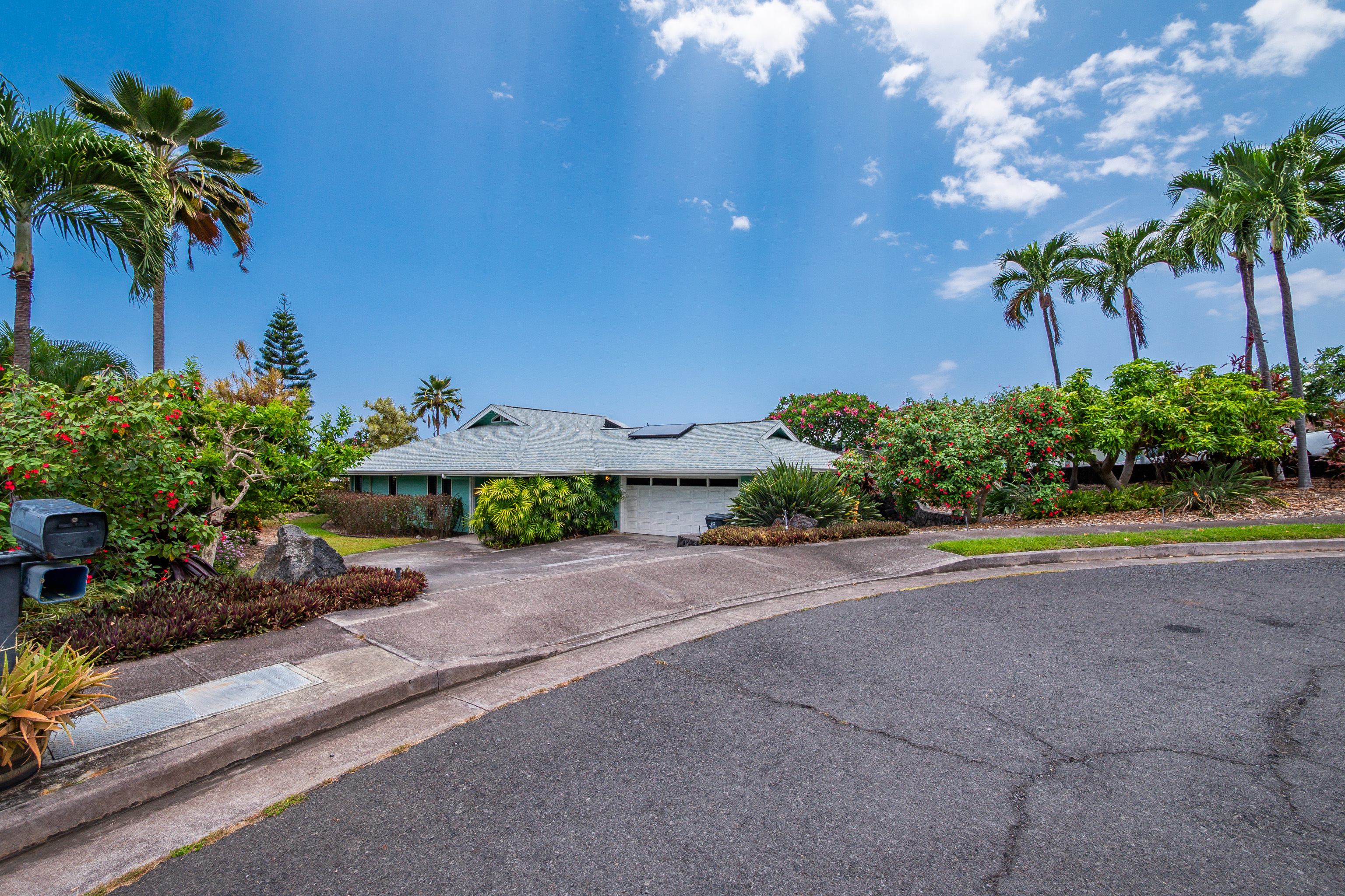 76-6222 Halehau St, Kailua Kona, HI 96740