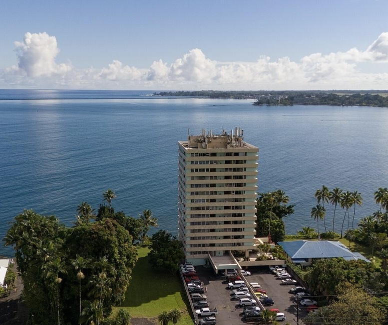 84 Bayshore Towers, 1004, Hilo, HI 96720
