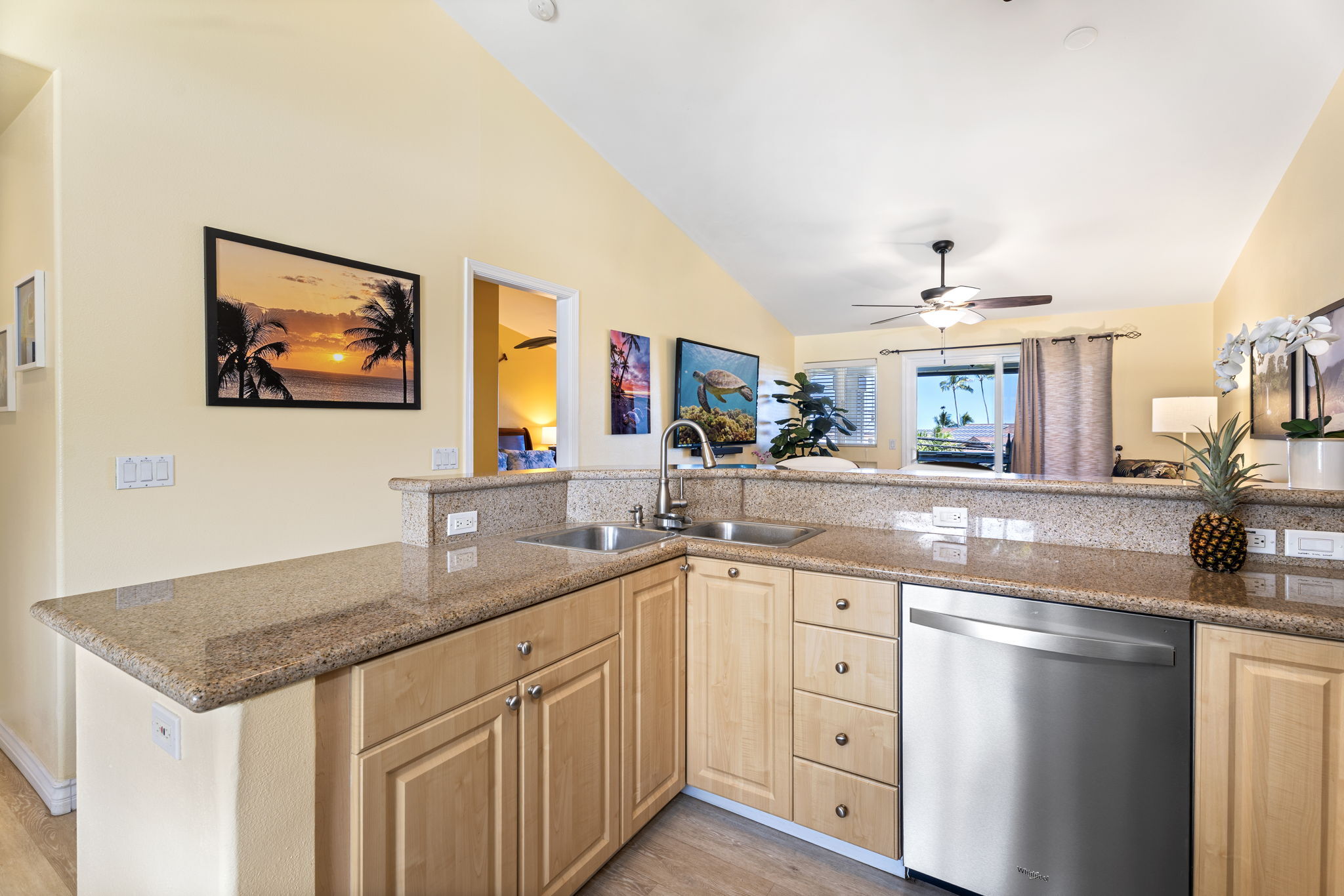 75-6009 Alii Dr, X23, Kailua Kona, HI 96740