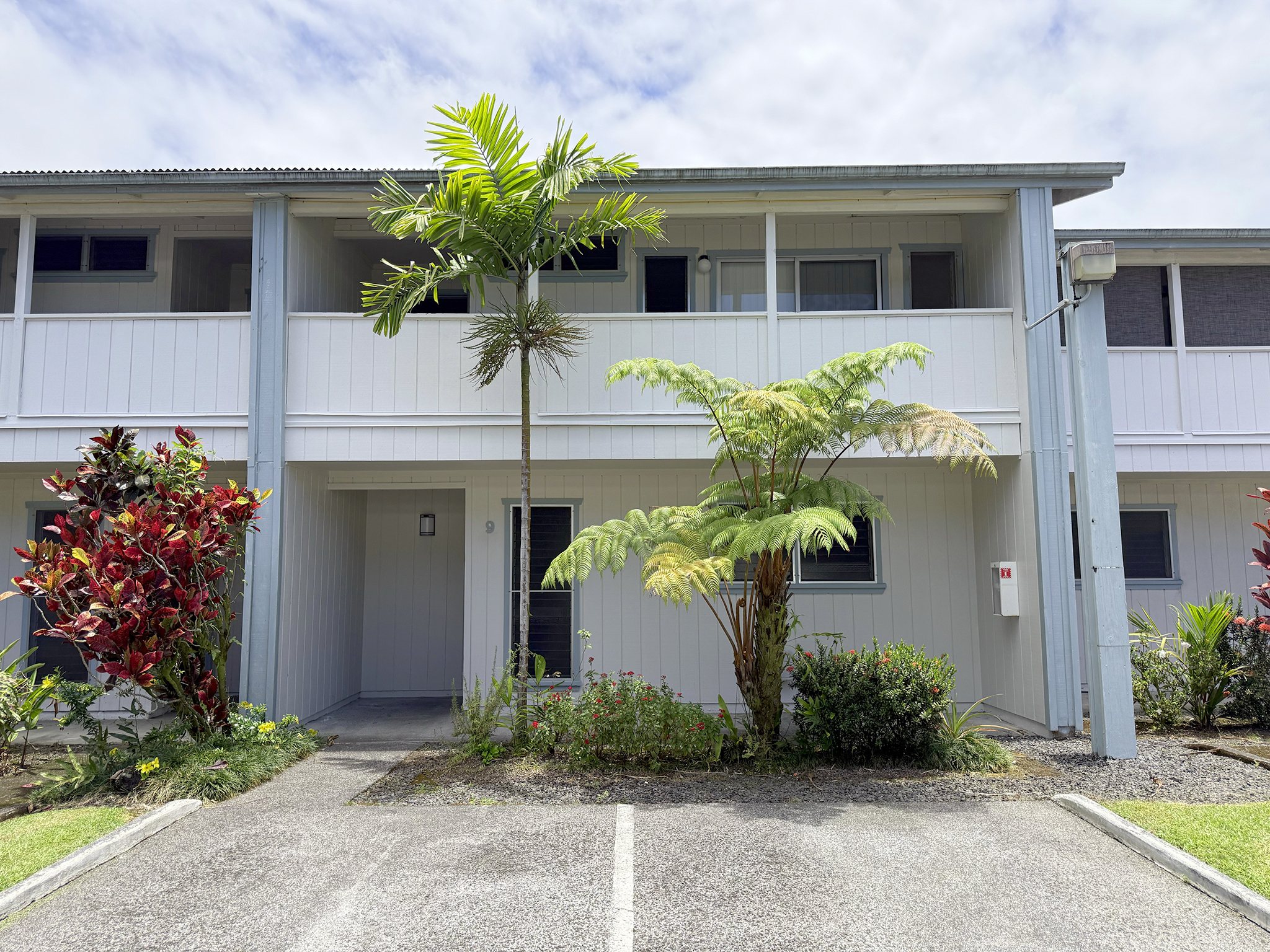 34 Kawili St, 9, Hilo, HI 96720