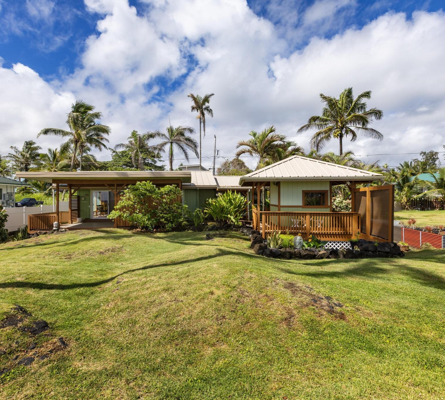 15-1105 Ala Heiau Rd, Keaau, HI 96749
