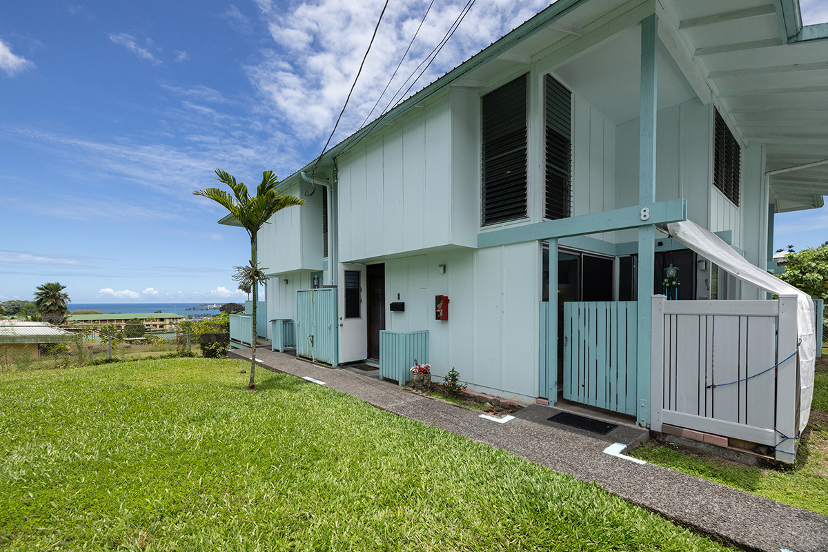 188 Hale St, 8B, Hilo, HI 96720