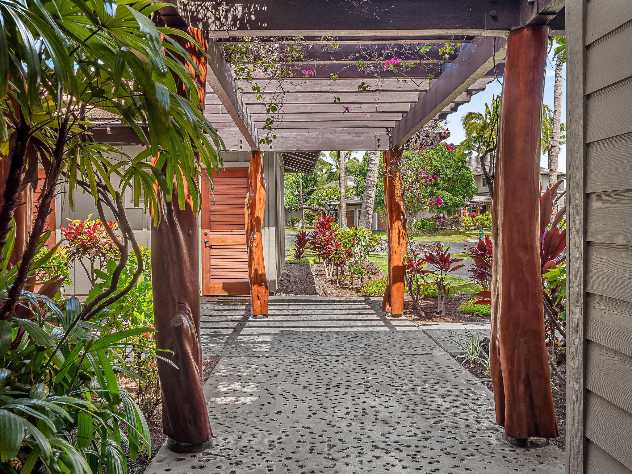 68-1122 Na Ala Hele Rd, J3, Kamuela, HI 96743