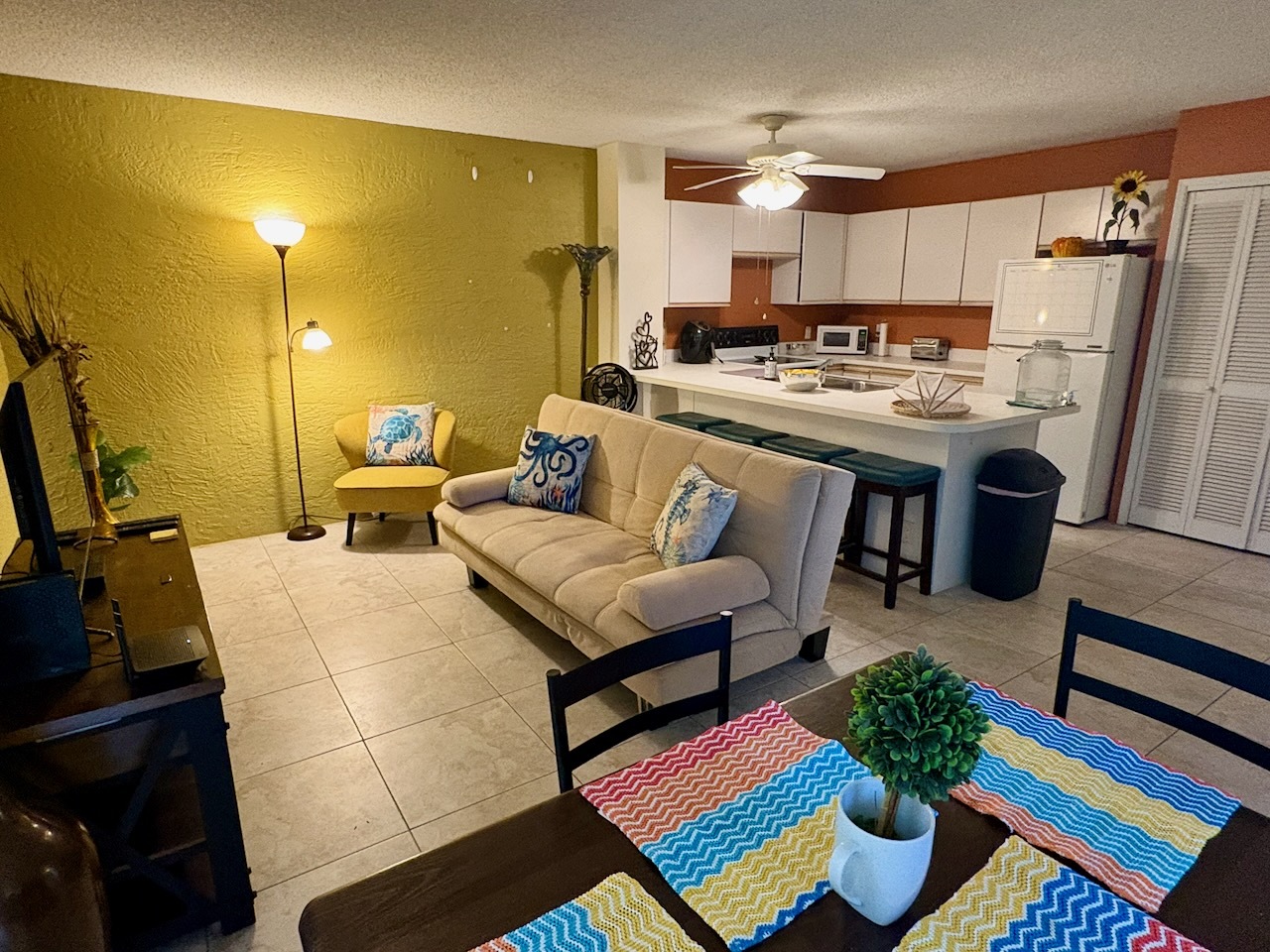 75-6016 Alii Dr, 112, Kailua Kona, HI 96740