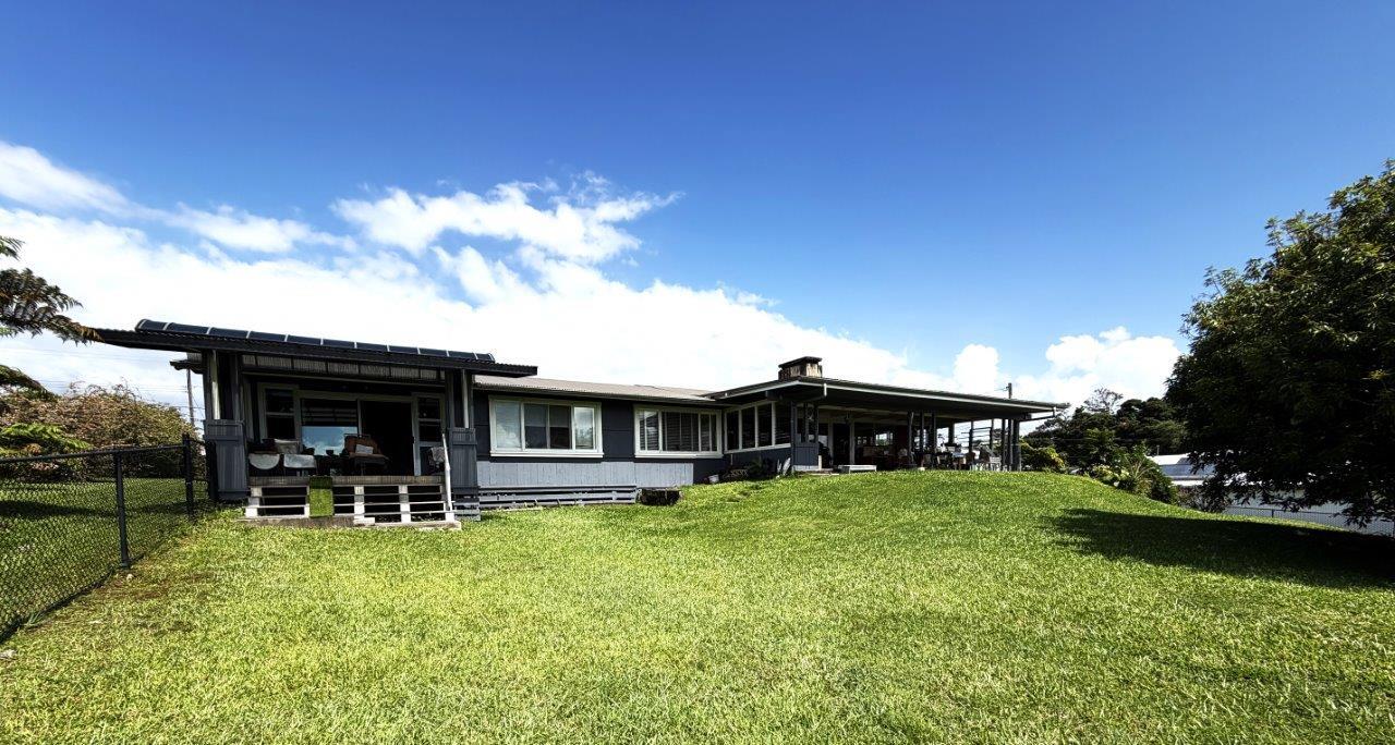 27 Melani St, Hilo, HI 96720