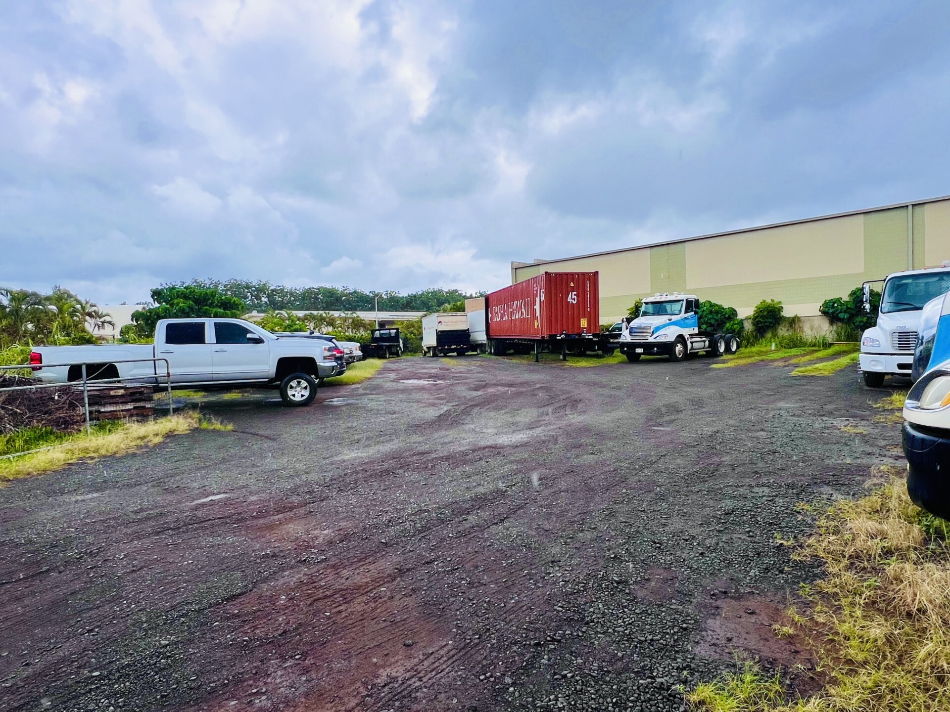 1695 Haleukana St, Lihue, HI 96766