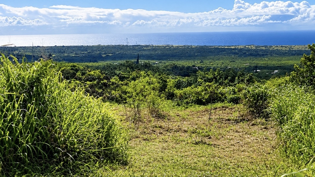 94-6467 Ahi Rd, Naalehu, HI 96772