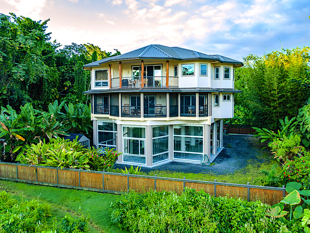 23 Machida Lane, Hilo, HI 96720