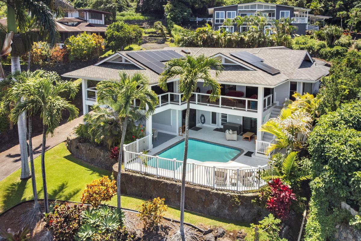 77-360 Mele Pl, Kailua Kona, HI 96740
