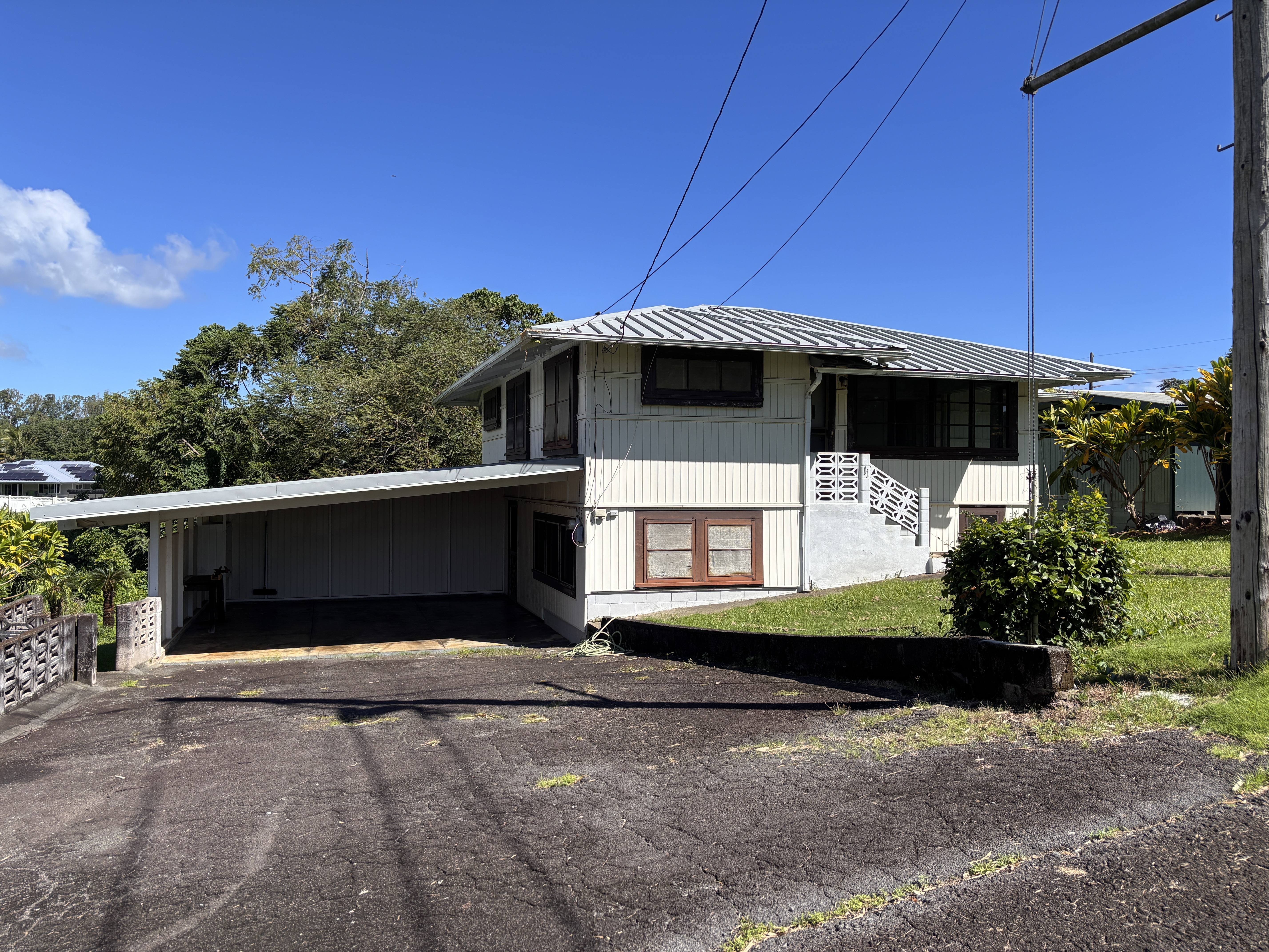 11 Nanea St, Hilo, HI 96720