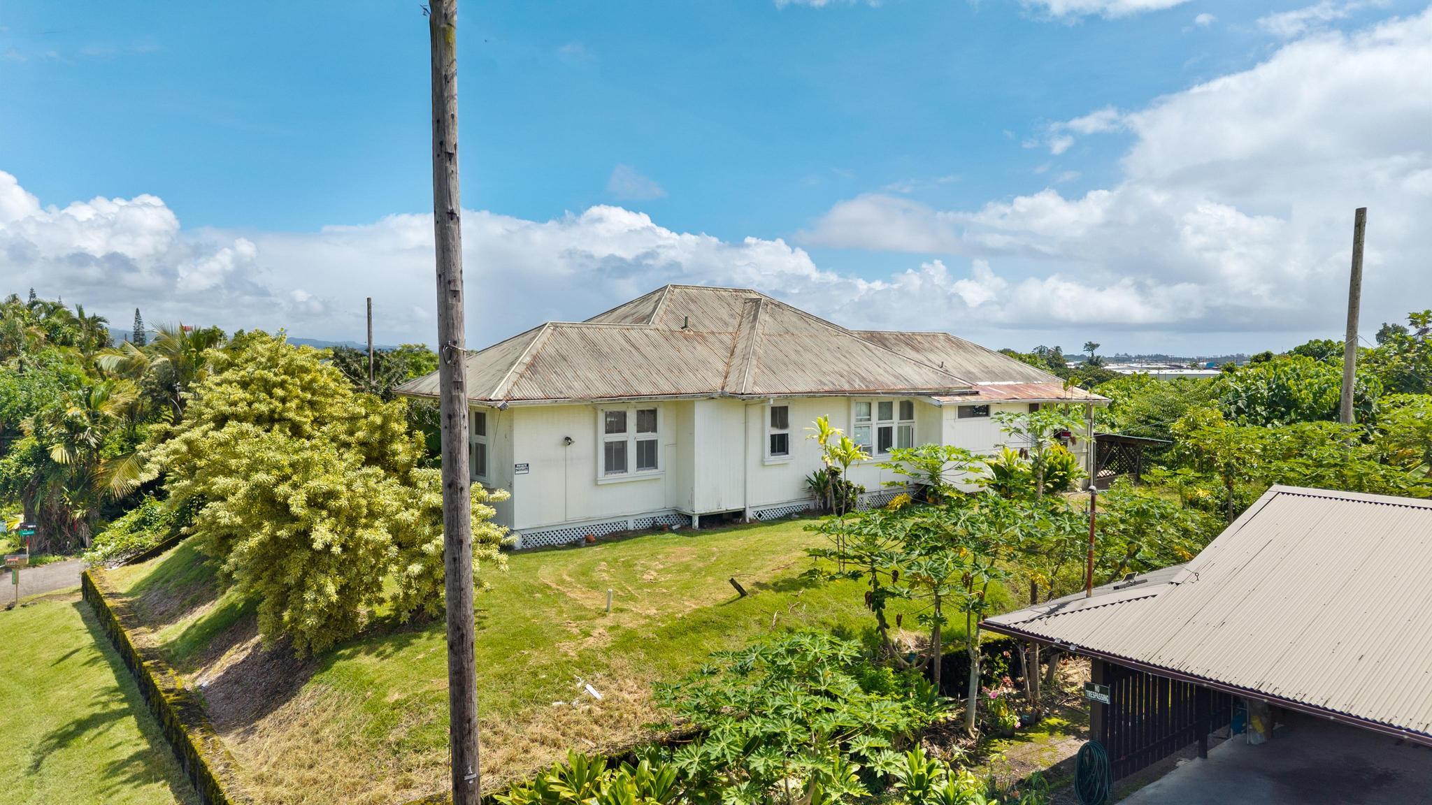 1735 Kinoole St, Hilo, HI 96720