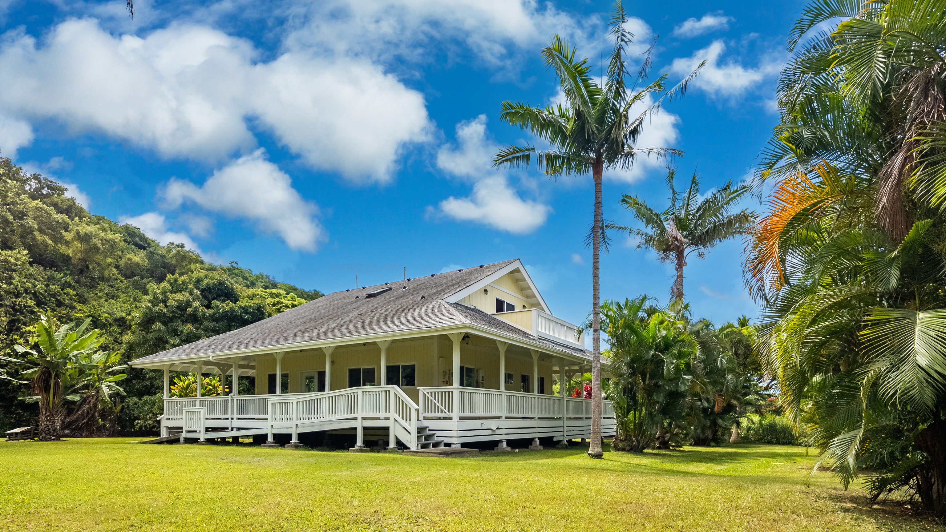 95-5974 Mamalahoa Highway, Naalehu, HI 96772