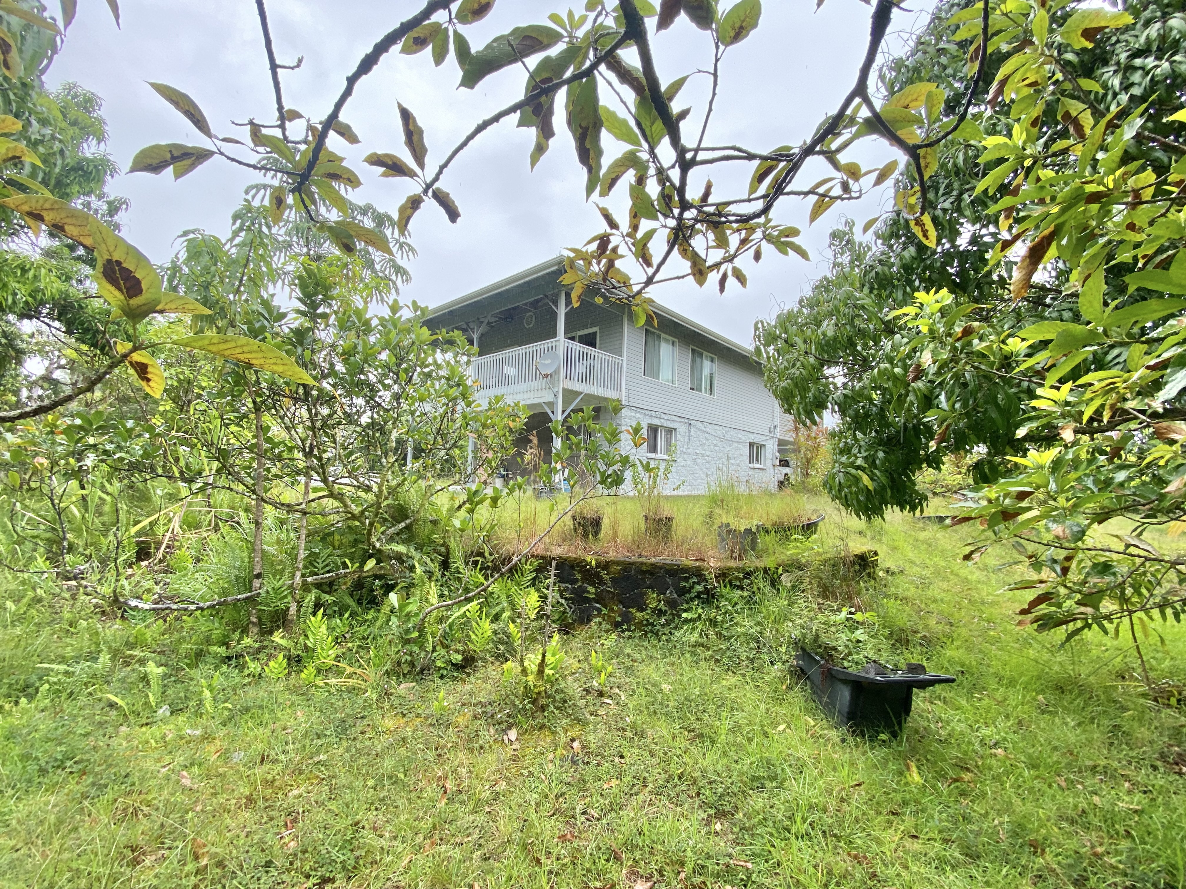 15-1634 Beach Rd, Keaau, HI 96749