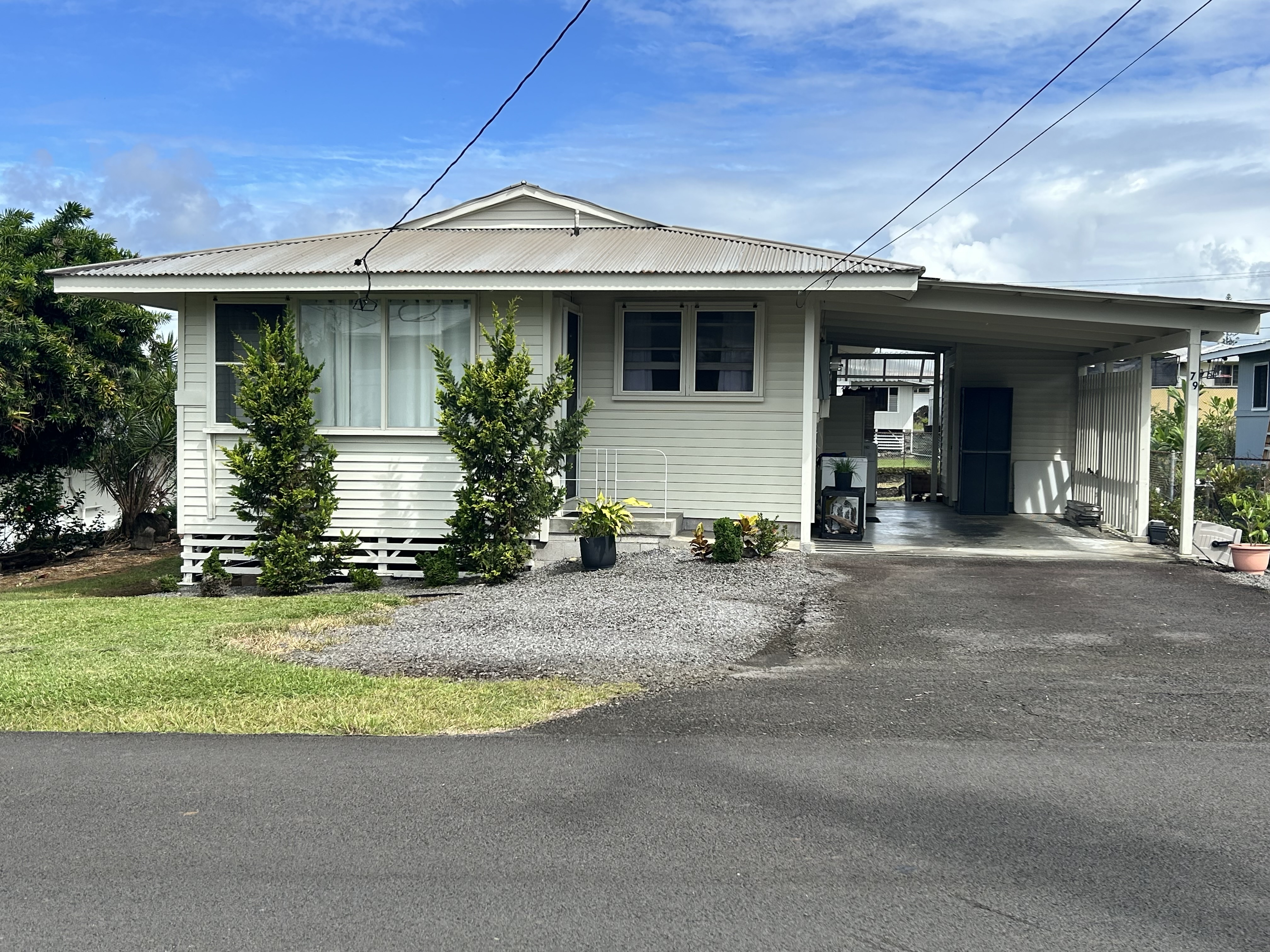 79 Huaalani Dr, Hilo, HI 96720