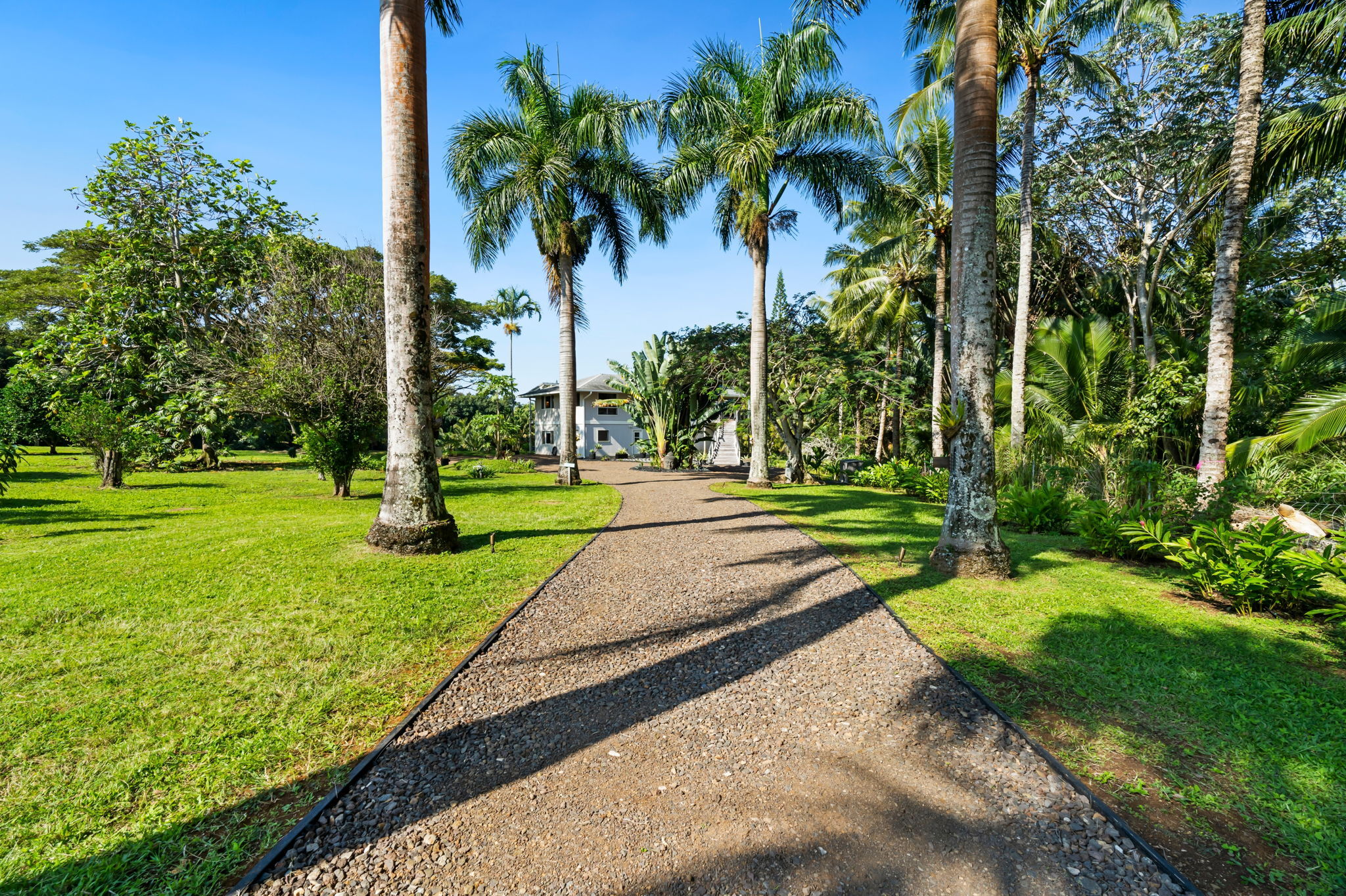 4440 Wailapa Rd, Kilauea, HI 96754