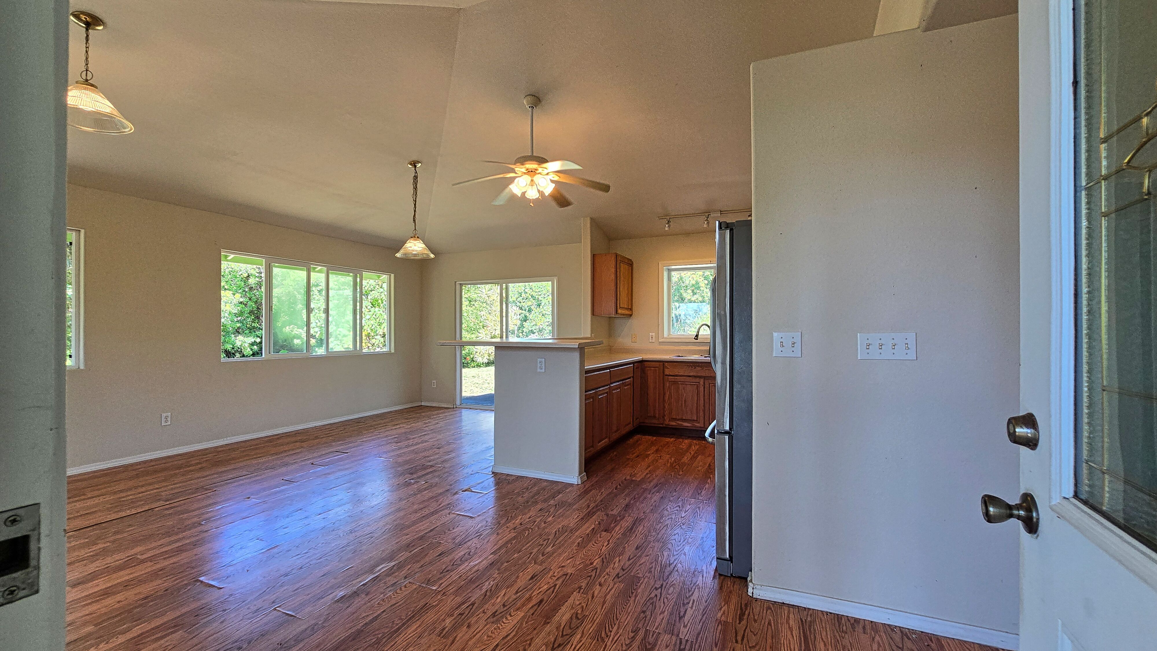 94-1779 Kaulua St, Naalehu, HI 96772