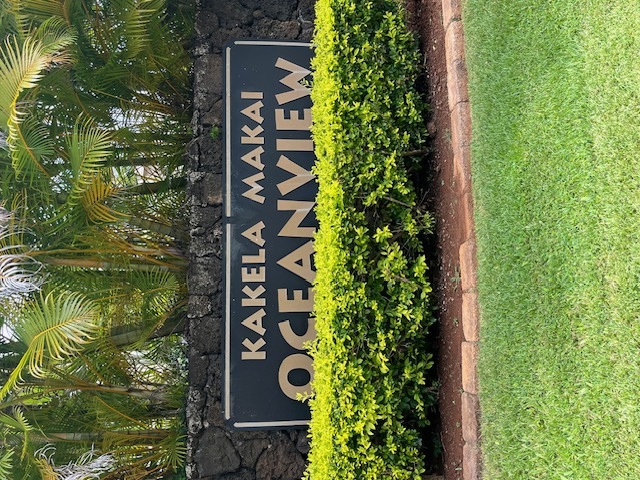 1194 Pua Melia St, Kalaheo, HI 96741
