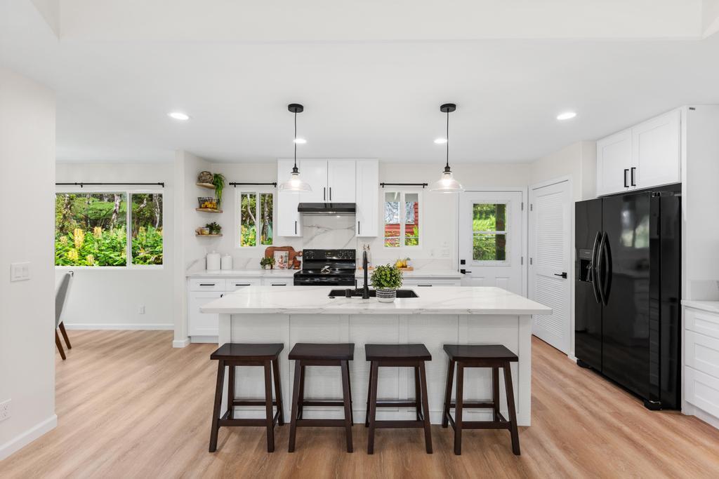 11-3976 Liona St, Volcano, HI 96785