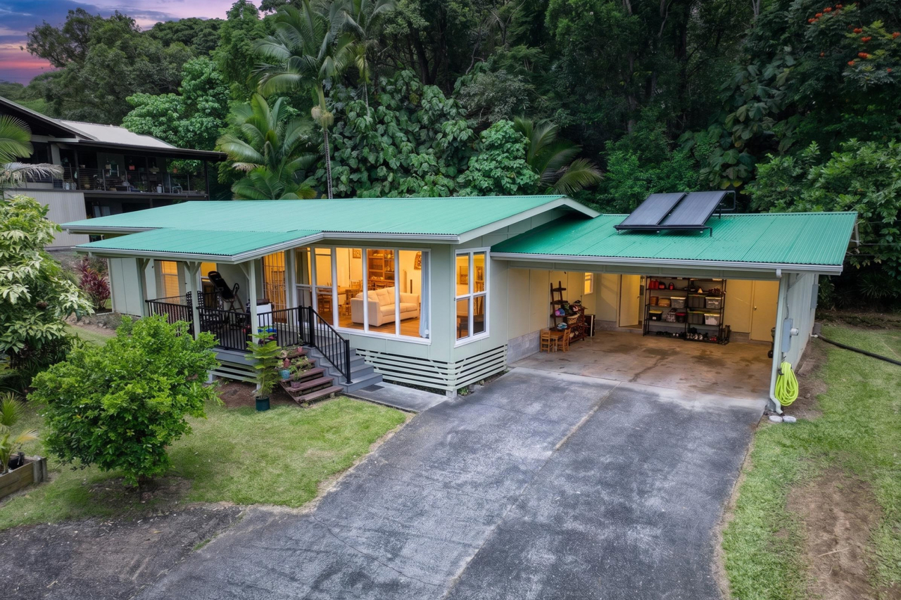 243 Aipuni St, Hilo, HI 96720