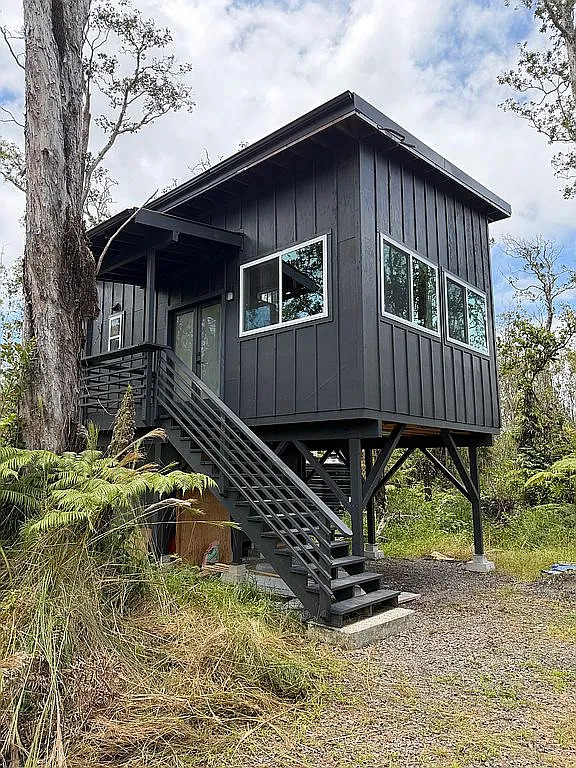 11-2813 Kahaualea Rd, Volcano, HI 96785