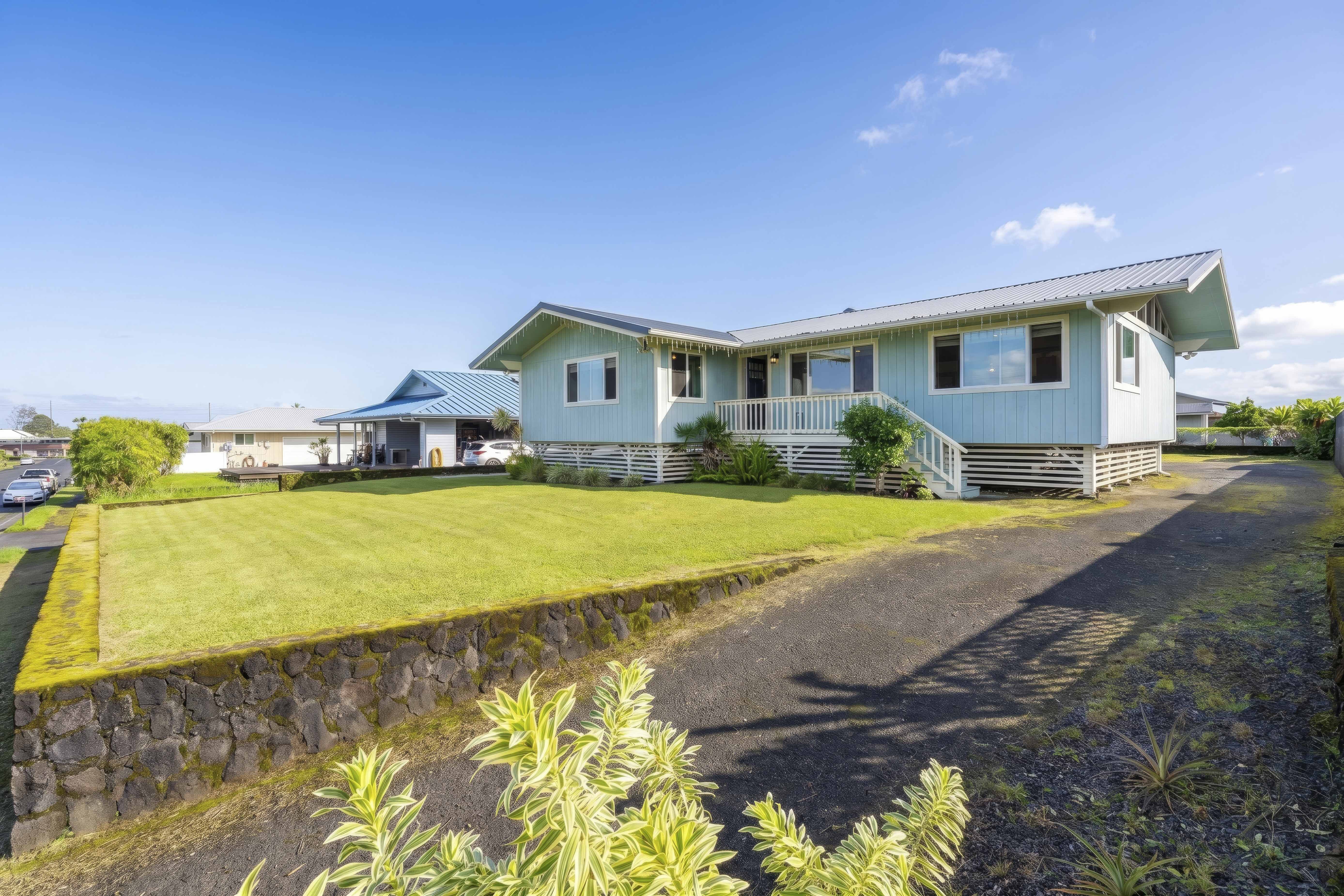 1481 Mona Loop, Hilo, HI 96720