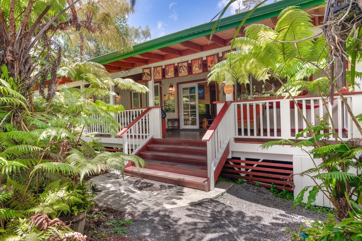 19-4237 Ke Koa Nui St, Volcano, HI 96785