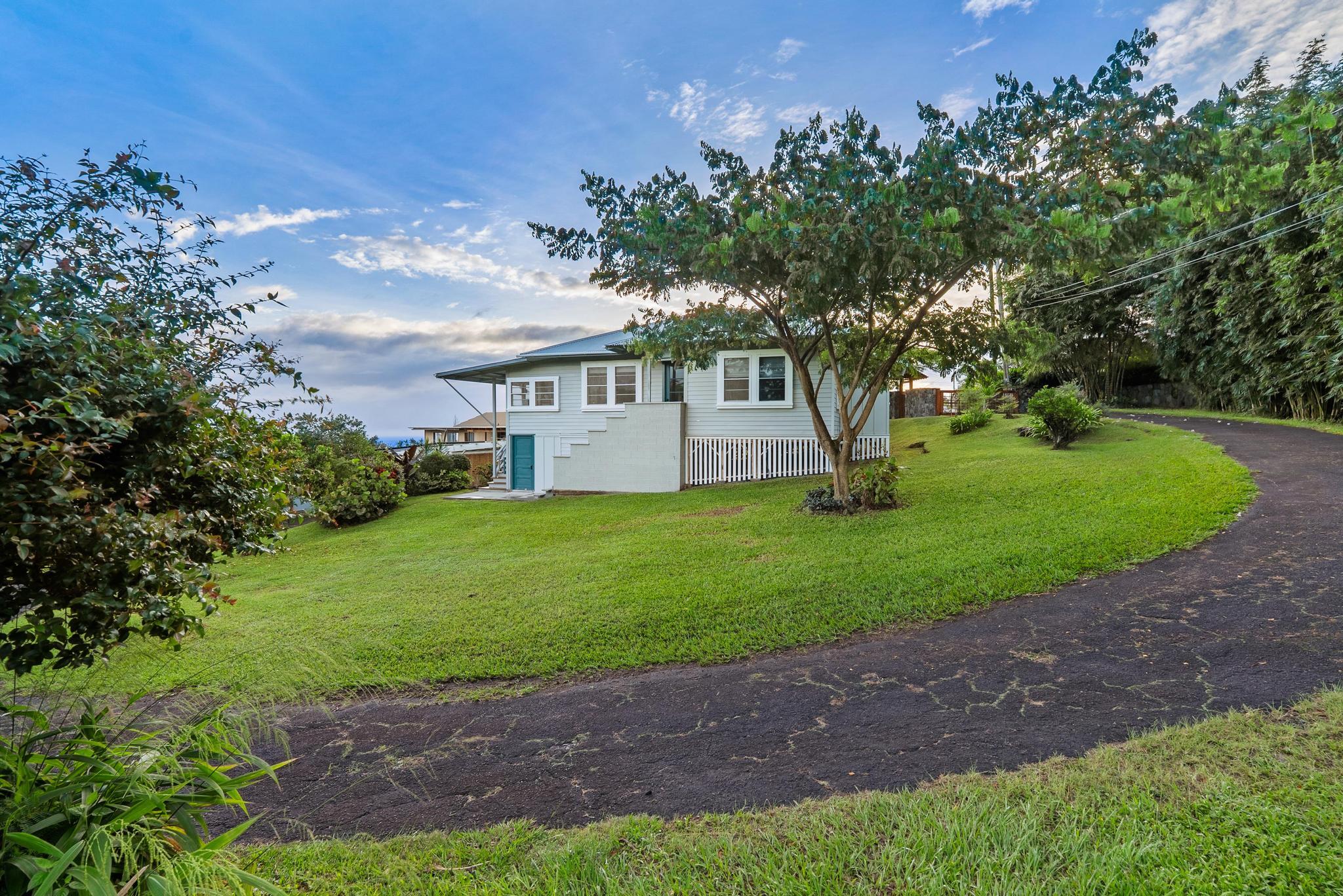 45-3499 Koa St, Honokaa, HI 96727