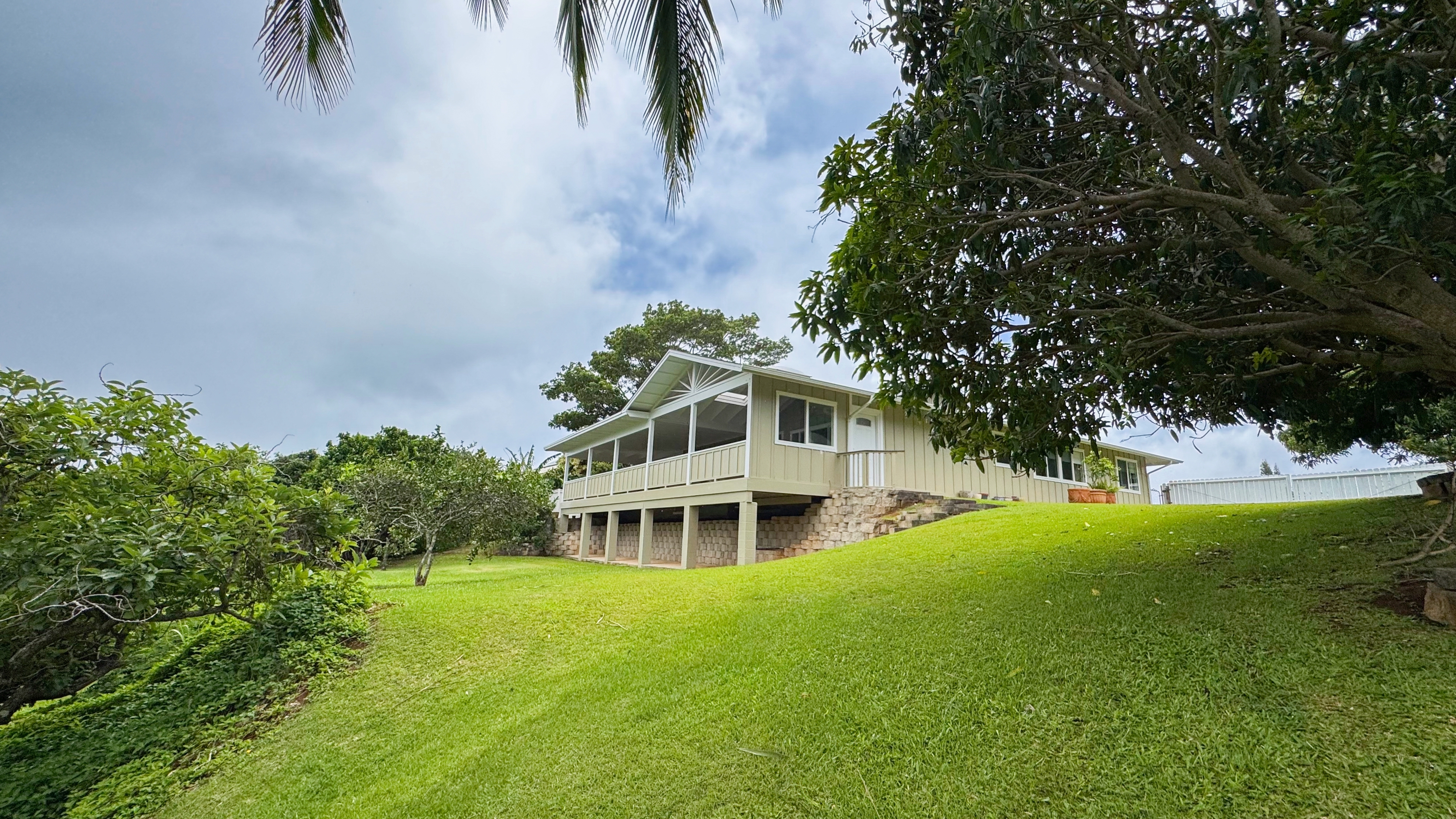 4818-C Puuwai Rd, Kalaheo, HI 96741