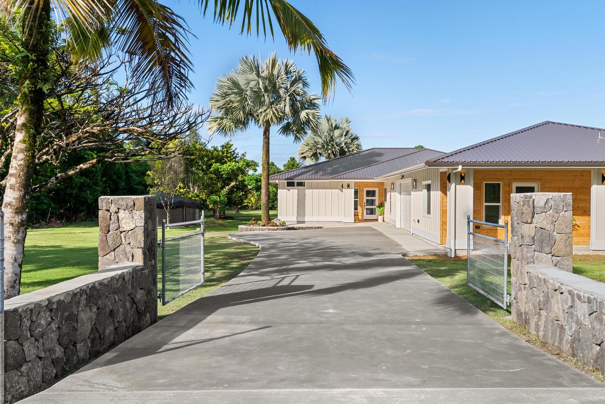 15-1461 7Th Ave, Keaau, HI 96749