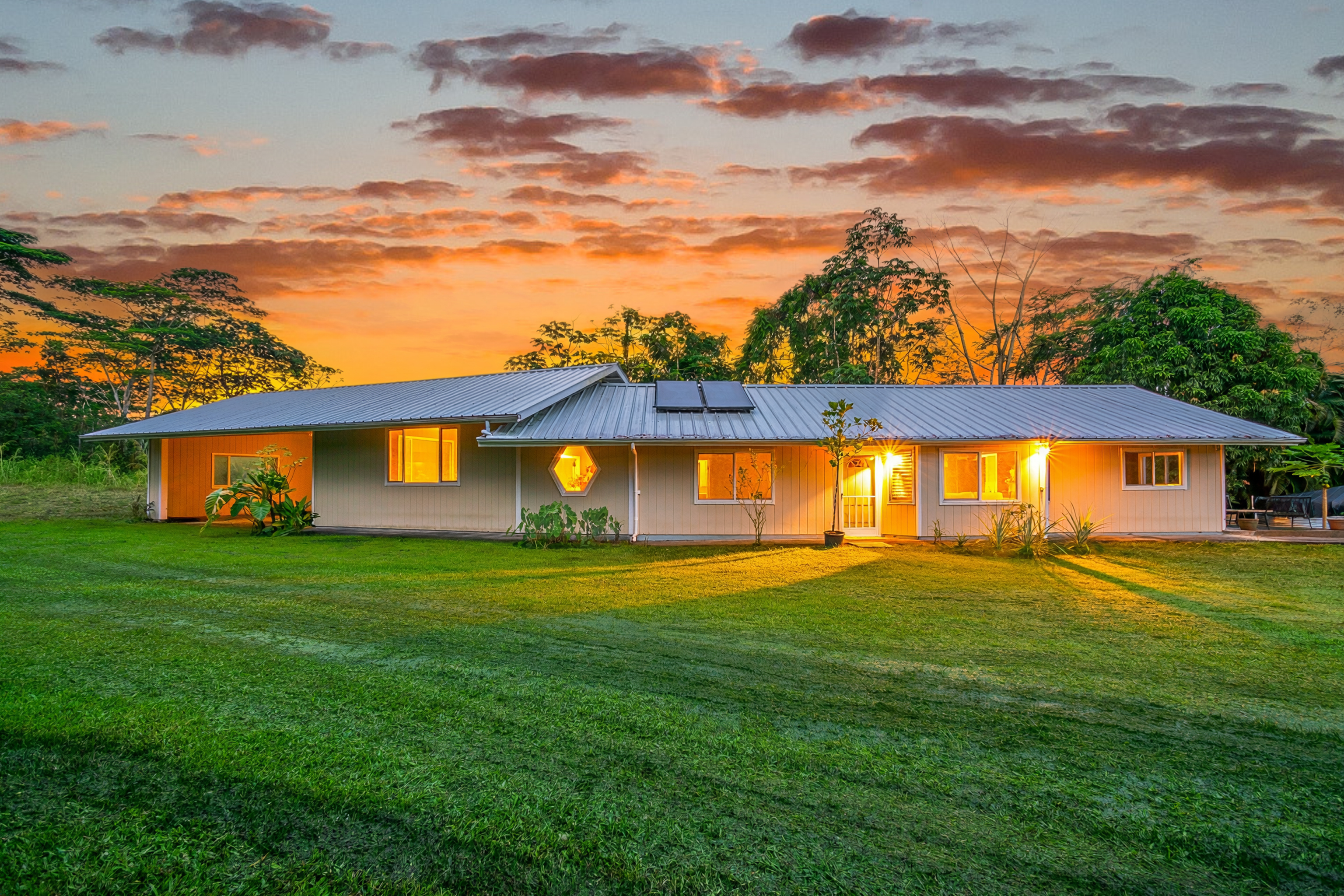 16-1266 40Th Ave, Kurtistown, HI 96760