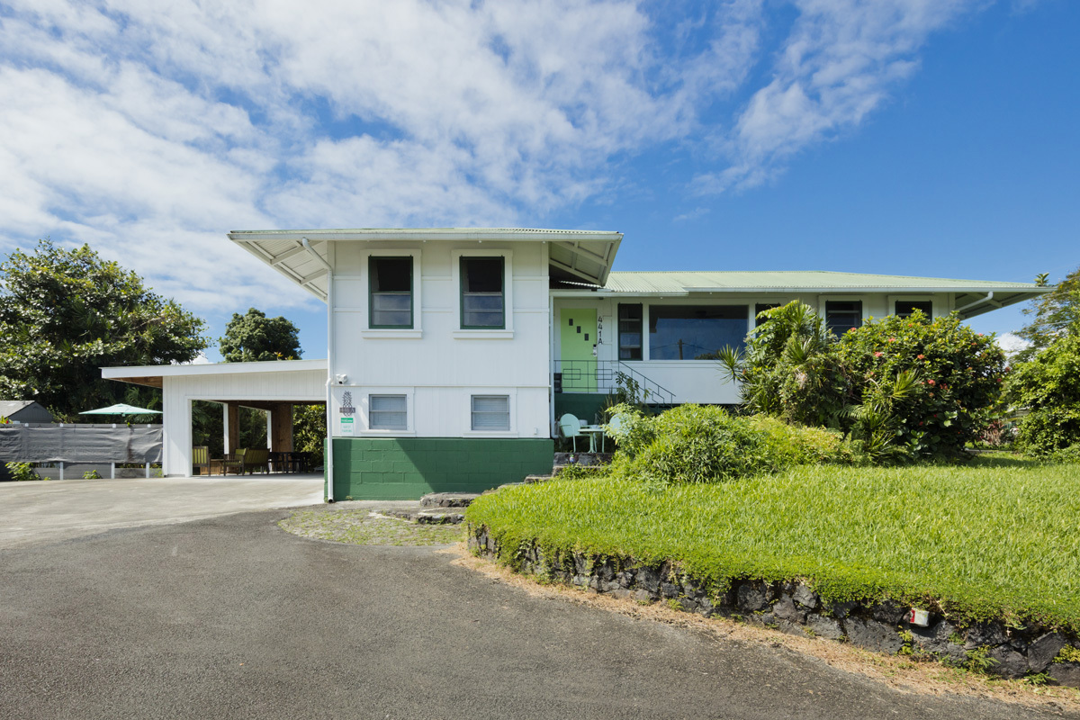 441 Mohouli St, A & B, Hilo, HI 96720