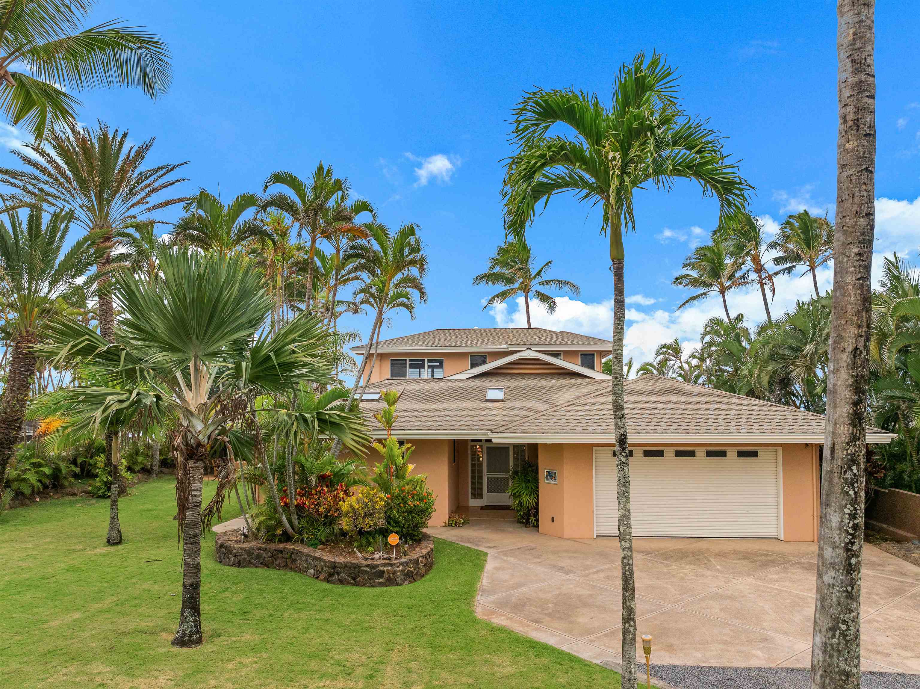 111 Aleiki Pl, Paia, HI 96779