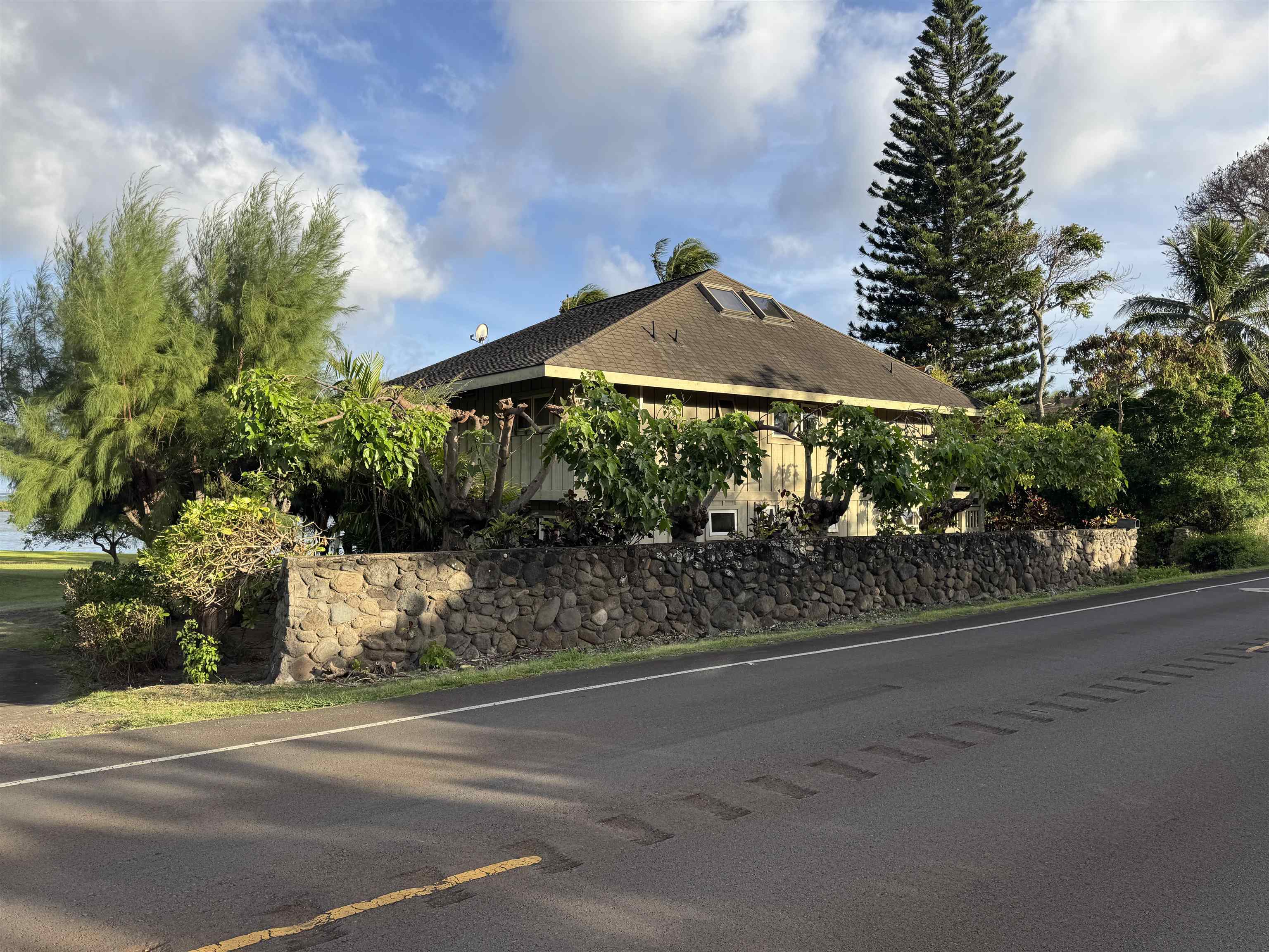 7406 Kamehameha V Hwy, 7406 Kamehameha V Hwy, Kaunakakai, HI 96748-1268