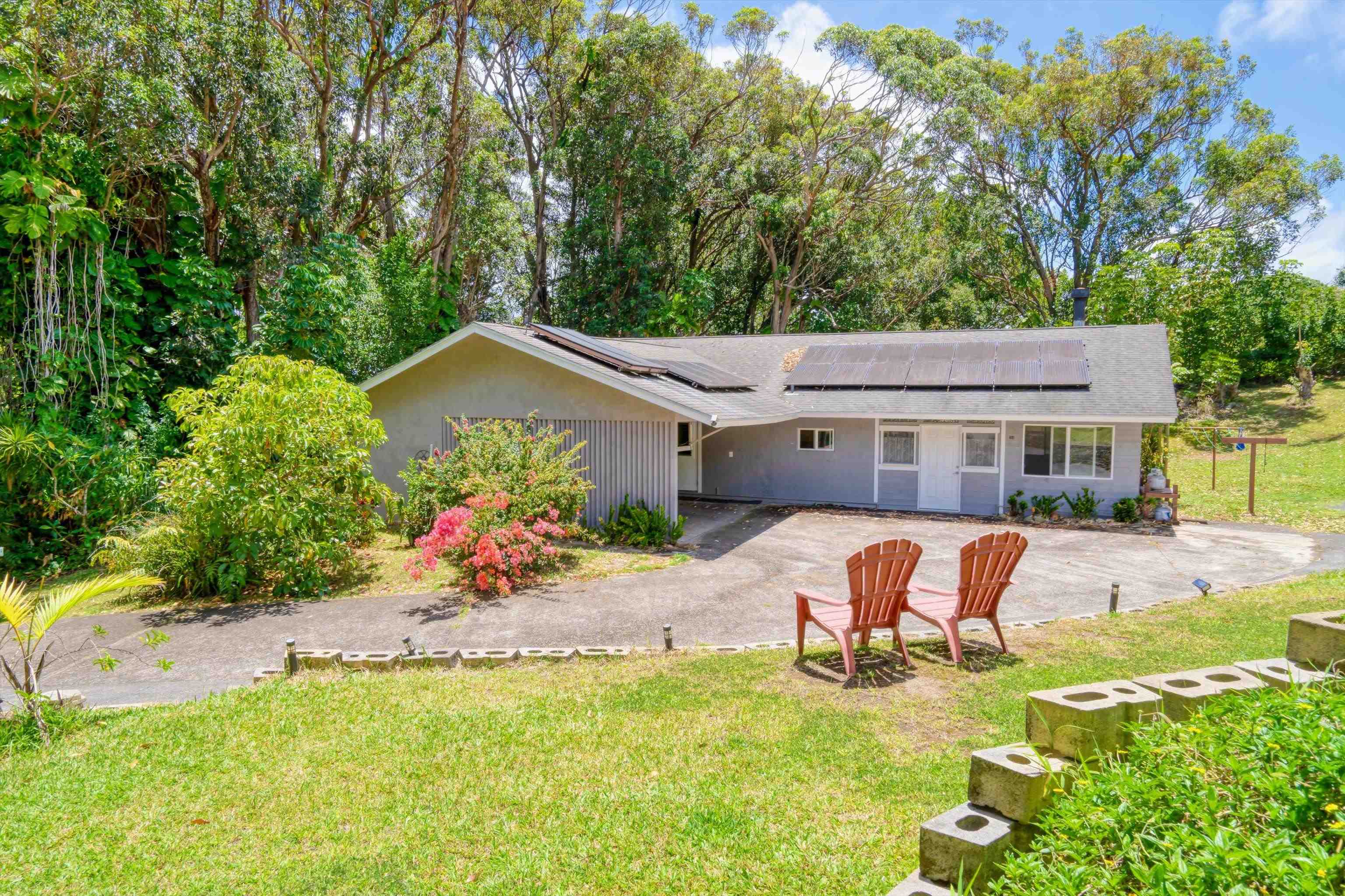 605 Kaupakalua Rd, Haiku, HI 96708