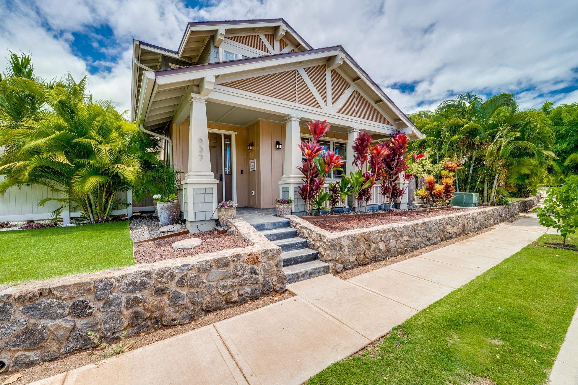 637 Hoe Kawele Ln, Unit 92, Lahaina, HI 96761