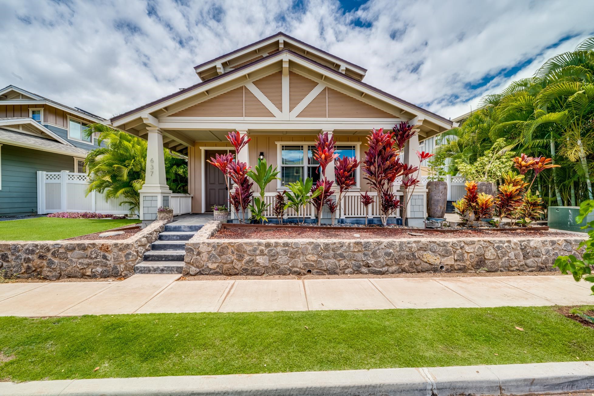 637 Hoe Kawele Ln, 92, Lahaina, HI 96761