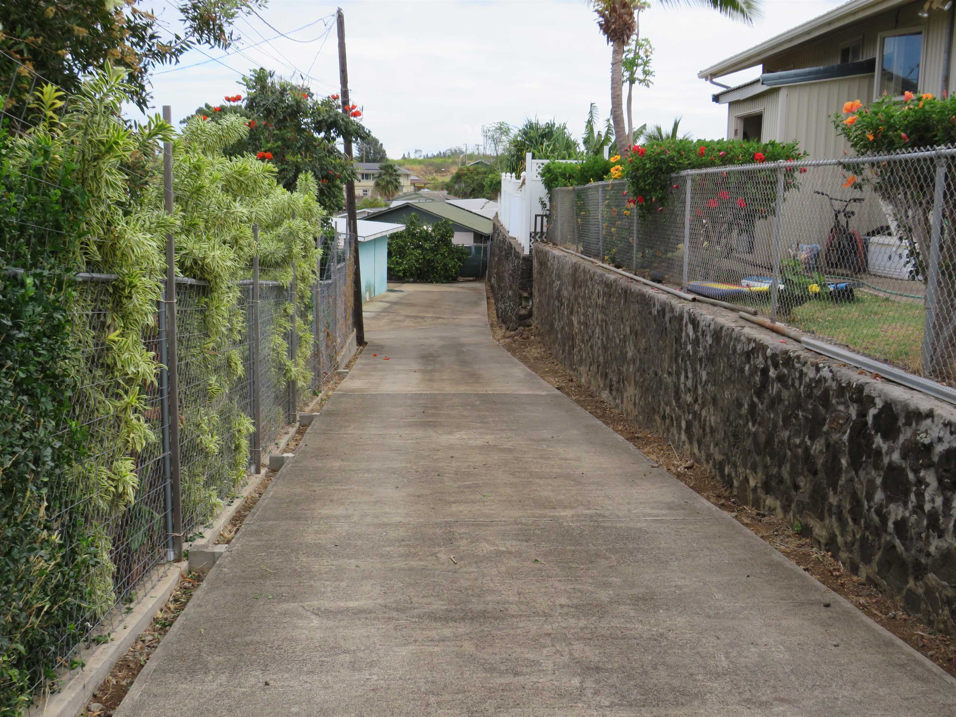 129 Kumano Dr, Pukalani, HI 96768