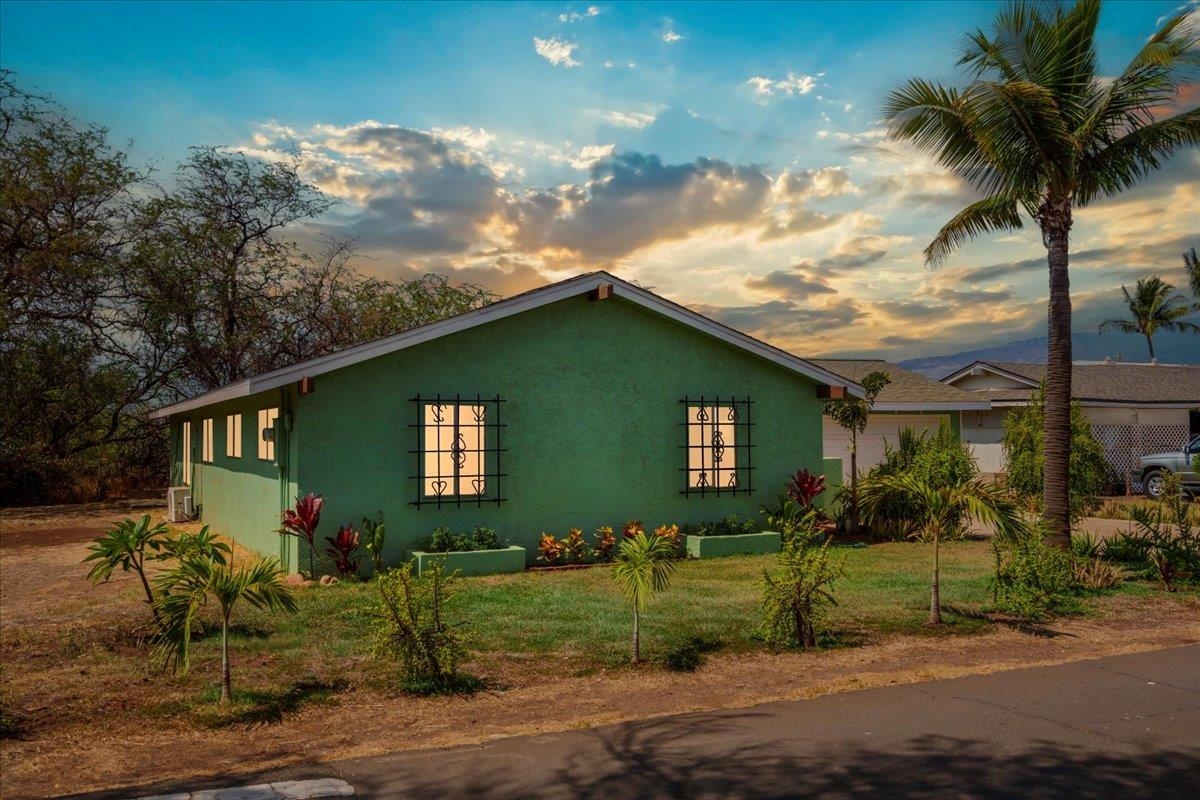 350 Kinaole Cir, Kihei, HI 96753