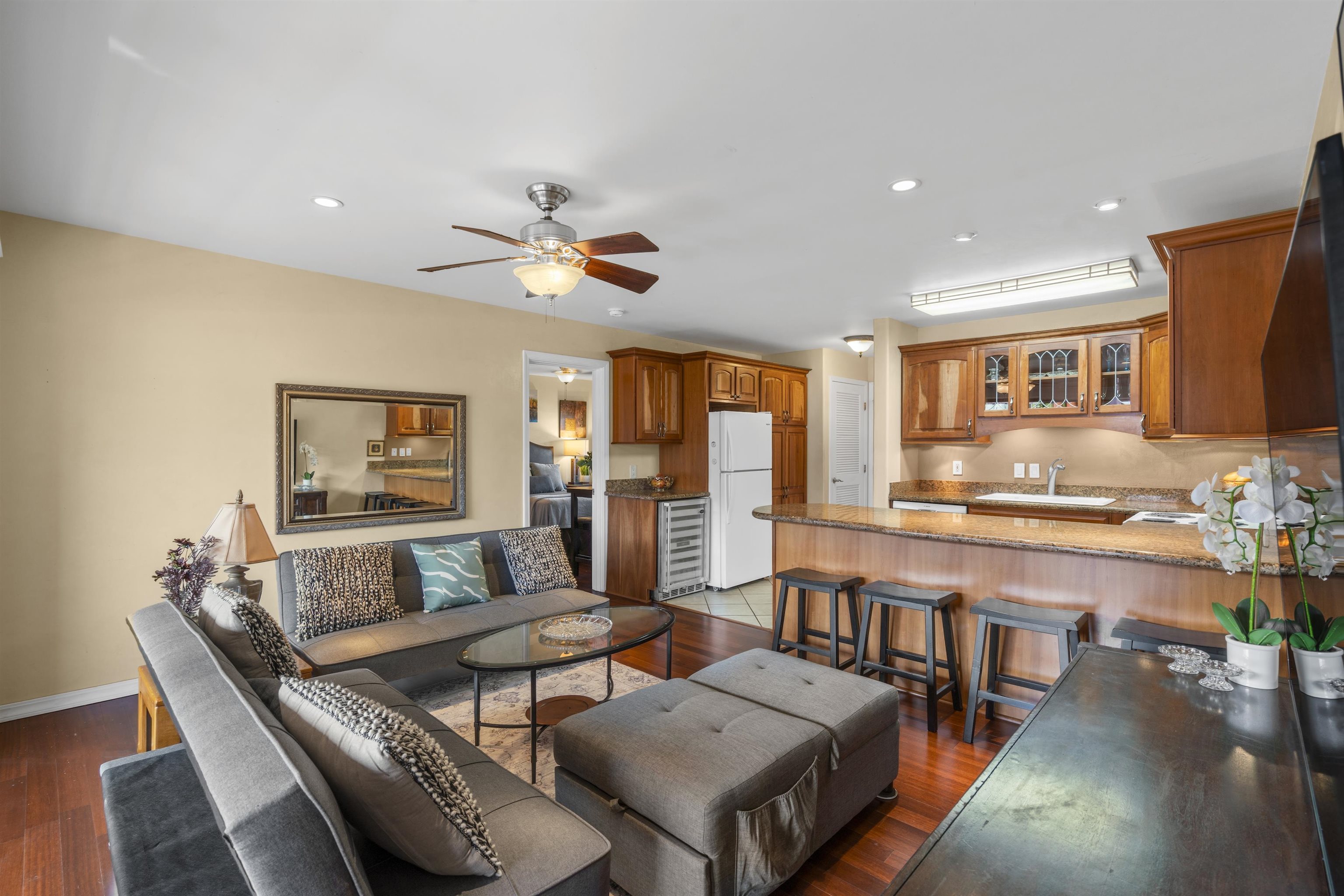 3740 Lower Honoapiilani Rd, A306, Lahaina, HI 96761