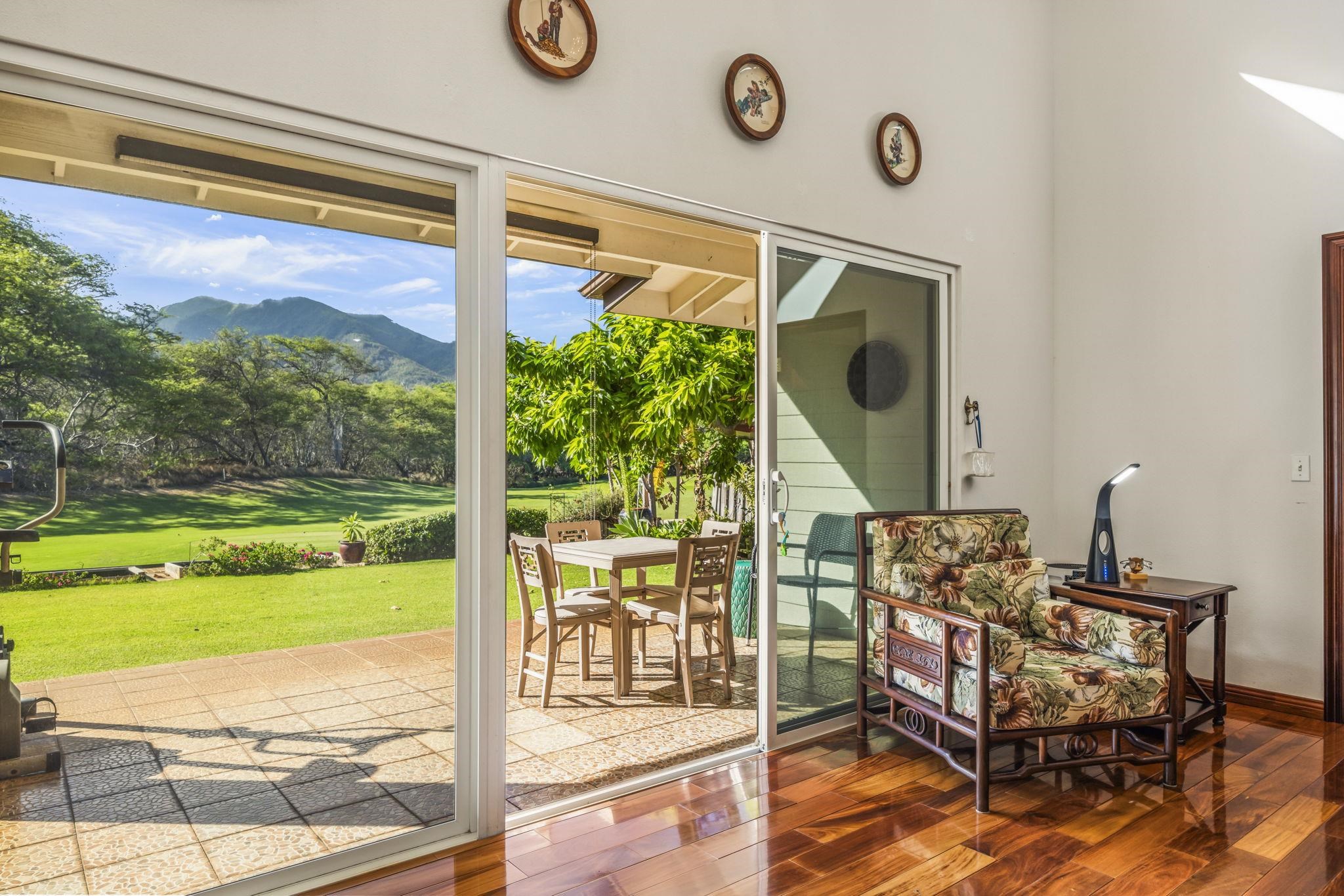 355 Kamalei Cir, Kahului, HI 96732