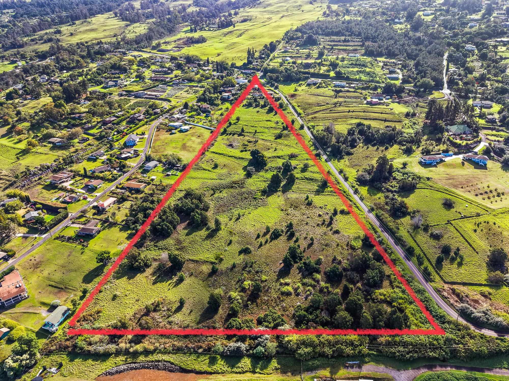 1375 Copp Rd, Kula, HI 96790