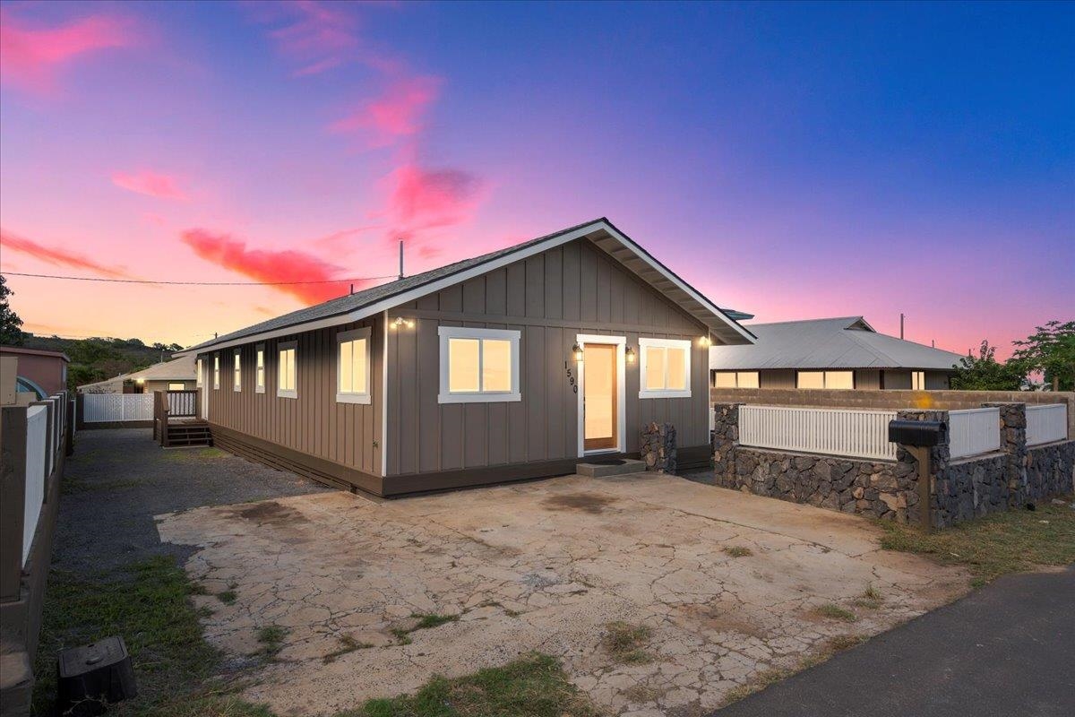 1590 Ono St, Wailuku, HI 96793