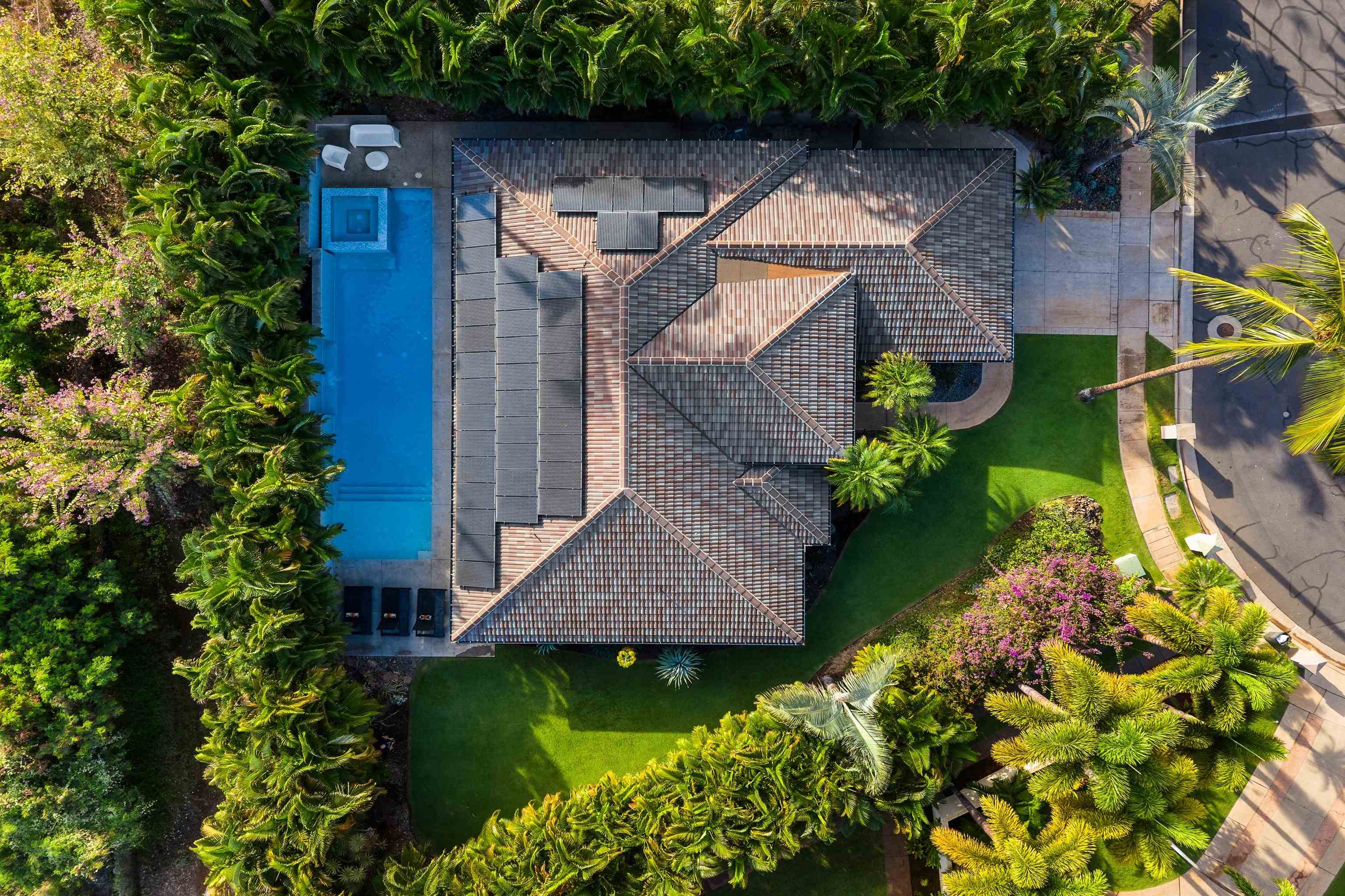 384 Pualoa Nani Pl, Kihei, HI 96753