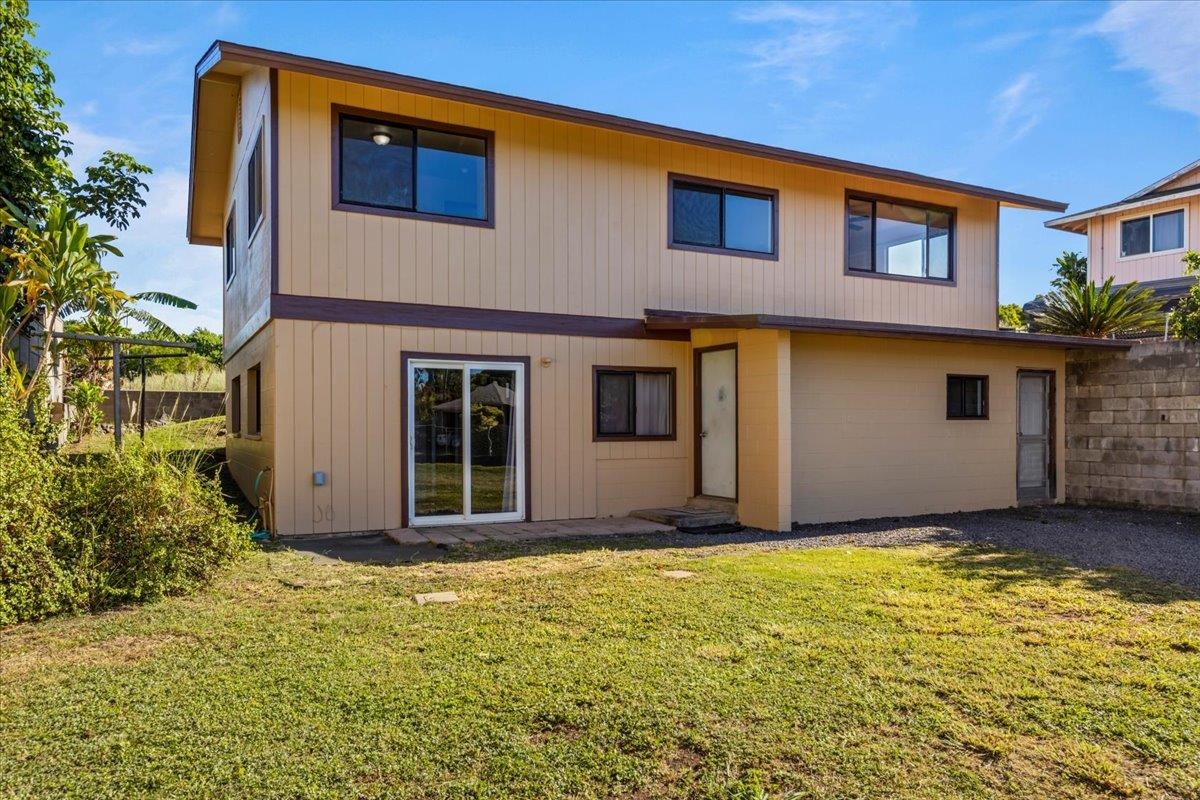 70 Munoz St, Makawao, HI 96768