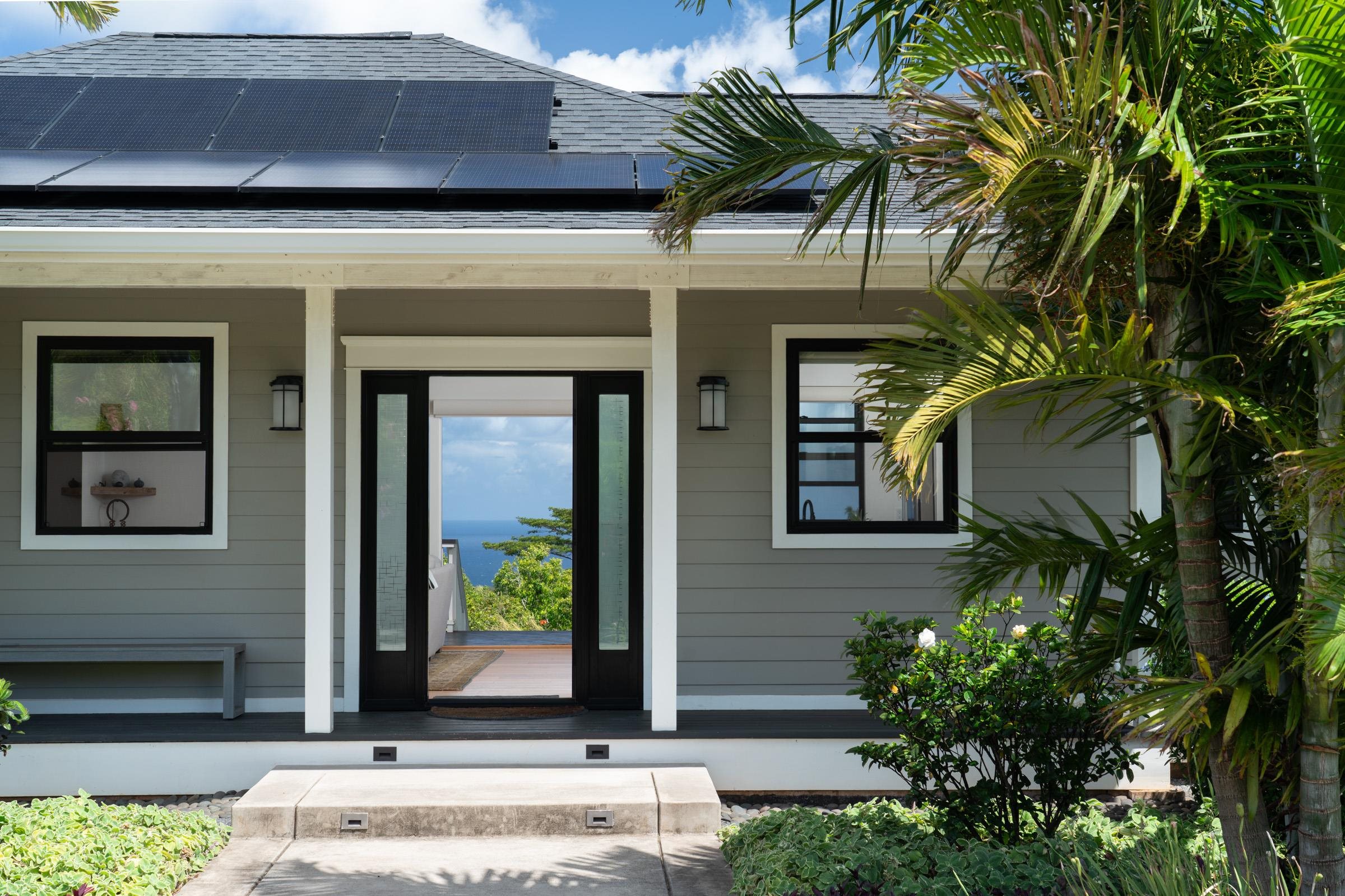 125 Hekuawa St, B, Haiku, HI 96708