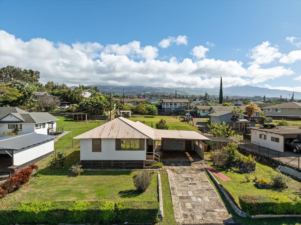 1072 Aala Pl, Makawao, HI 96768