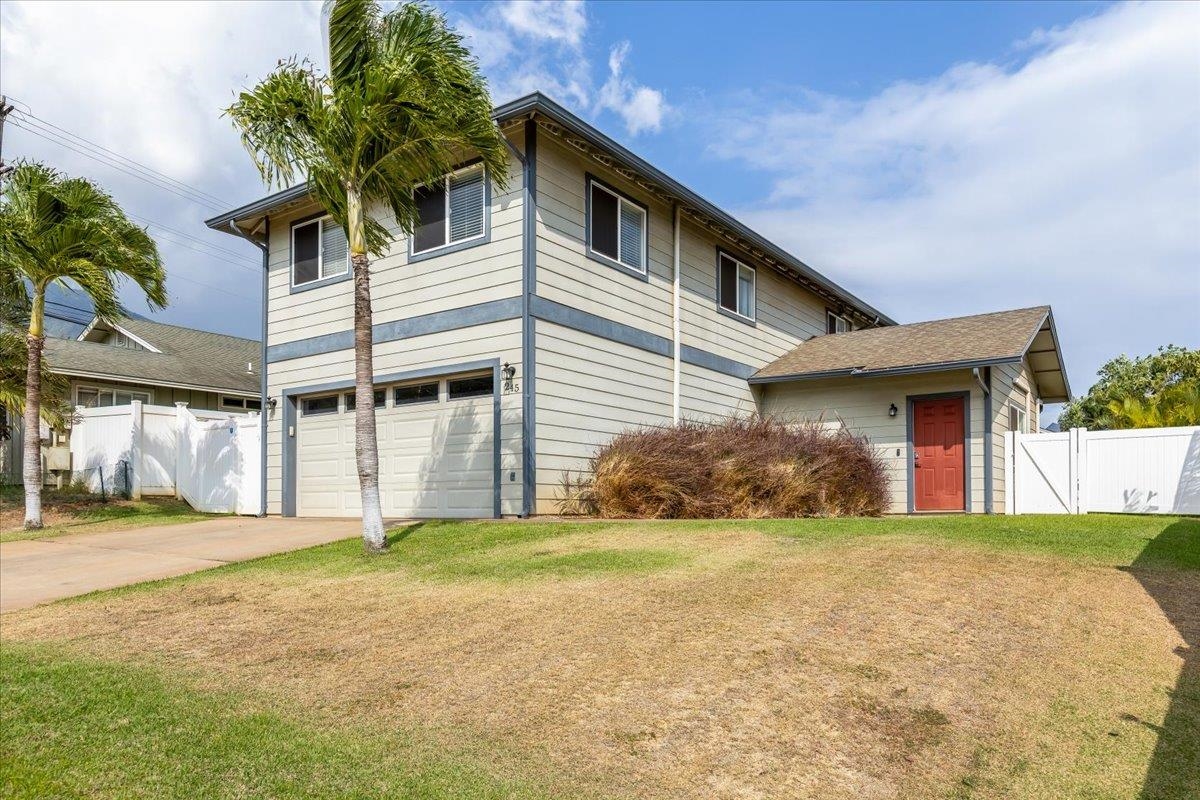 245 Kamahao Cir, Wailuku, HI 96793