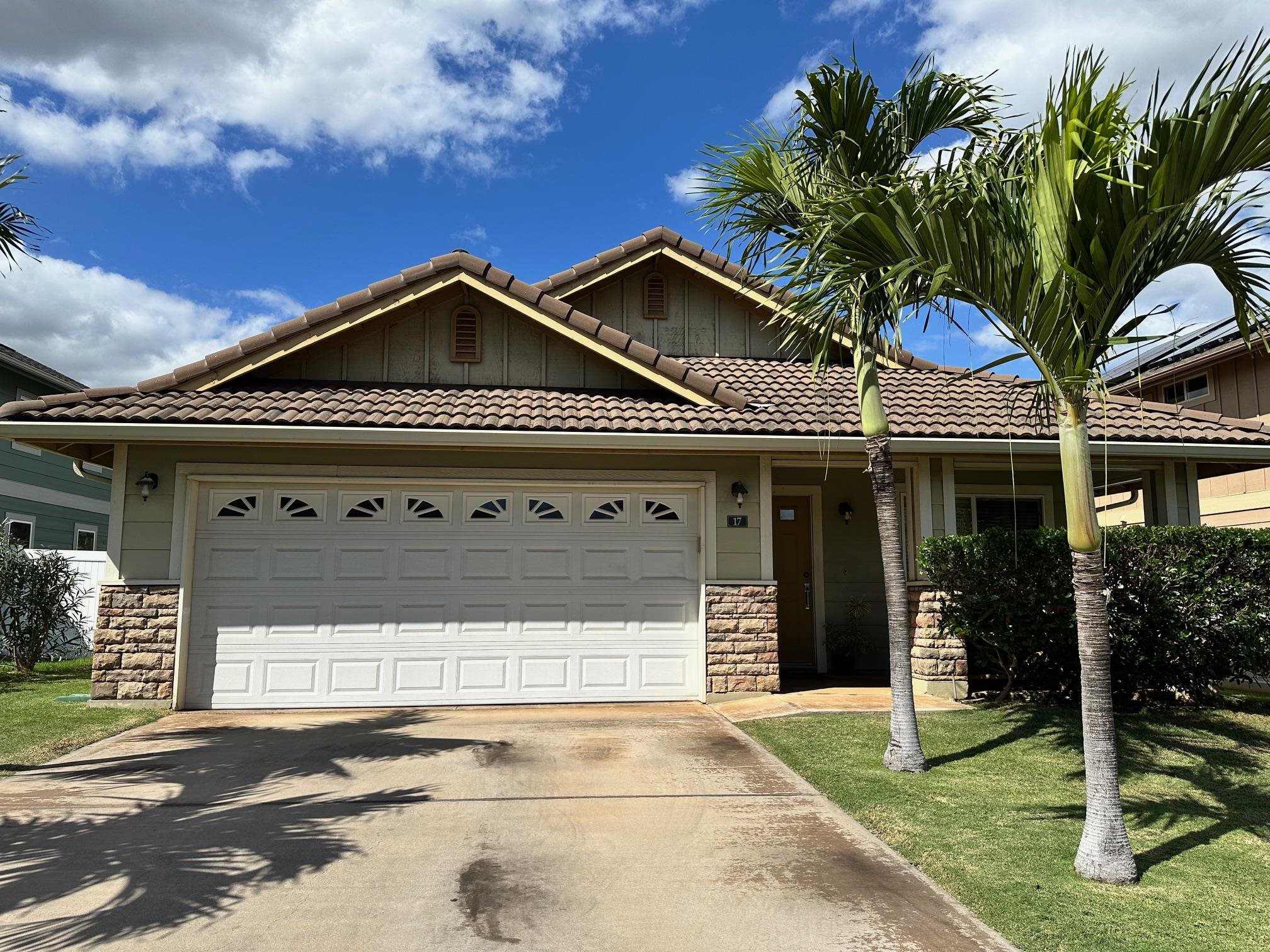 17 Molehulehu Loop, Kahului, HI 96732