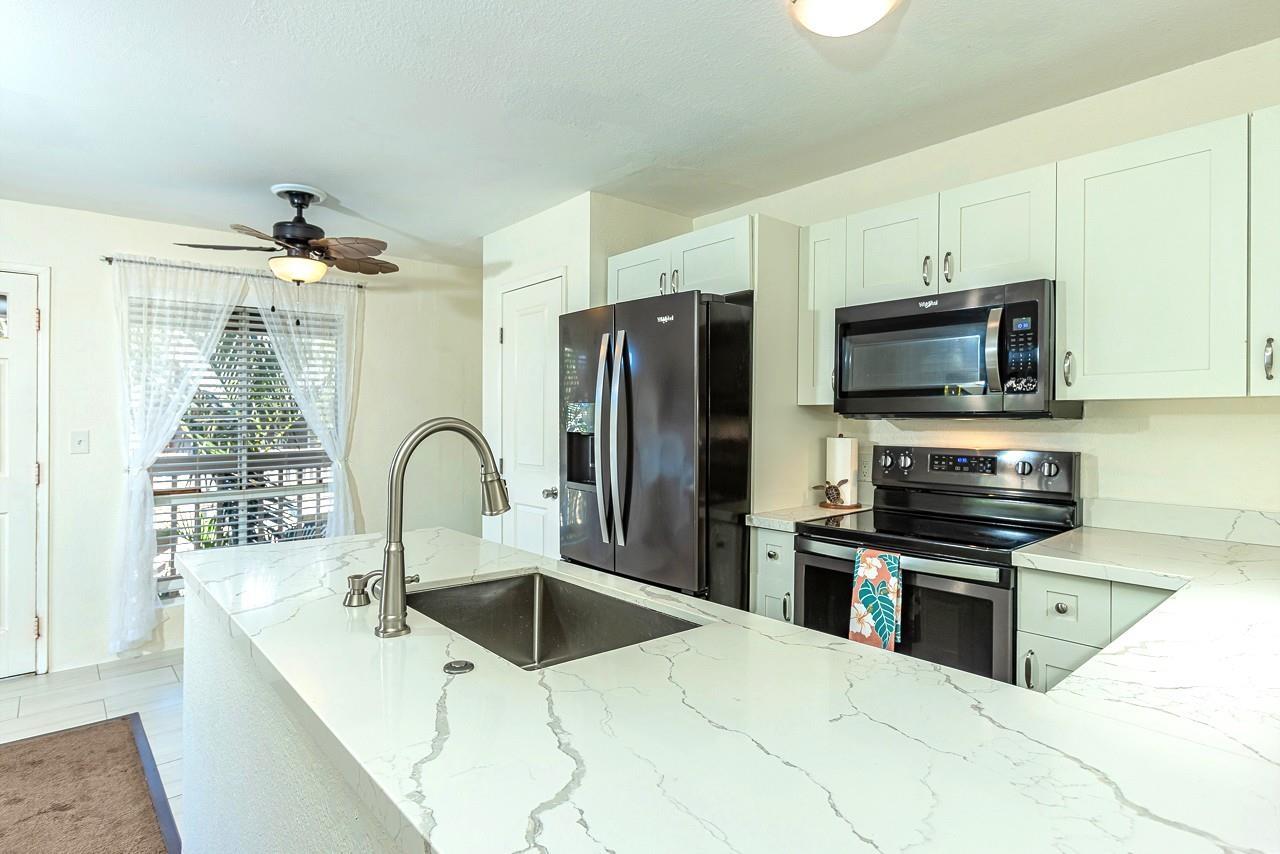 140 Uwapo Rd, 55-205, Kihei, HI 96753